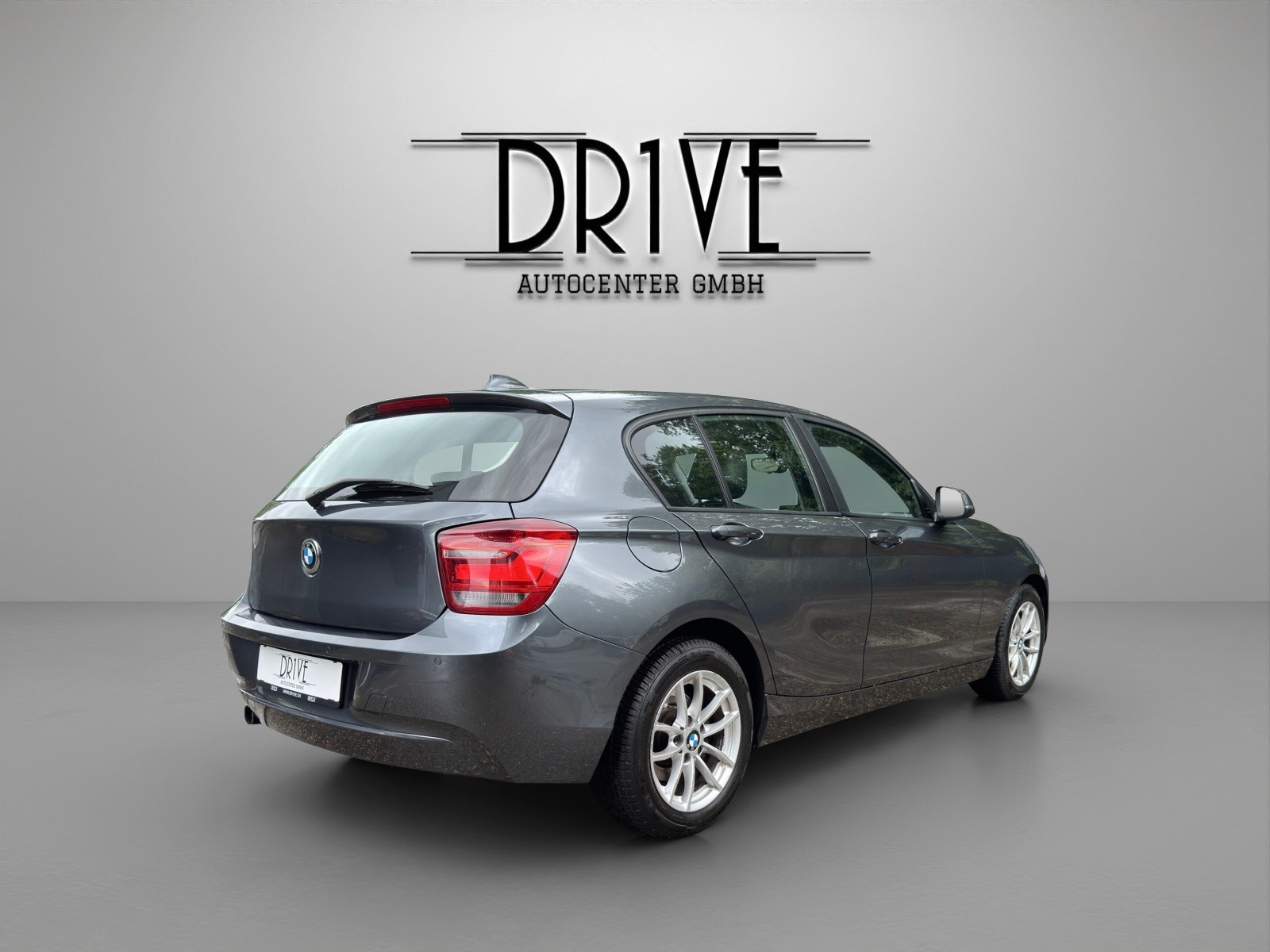 BMW 116i Steptronic-image-4