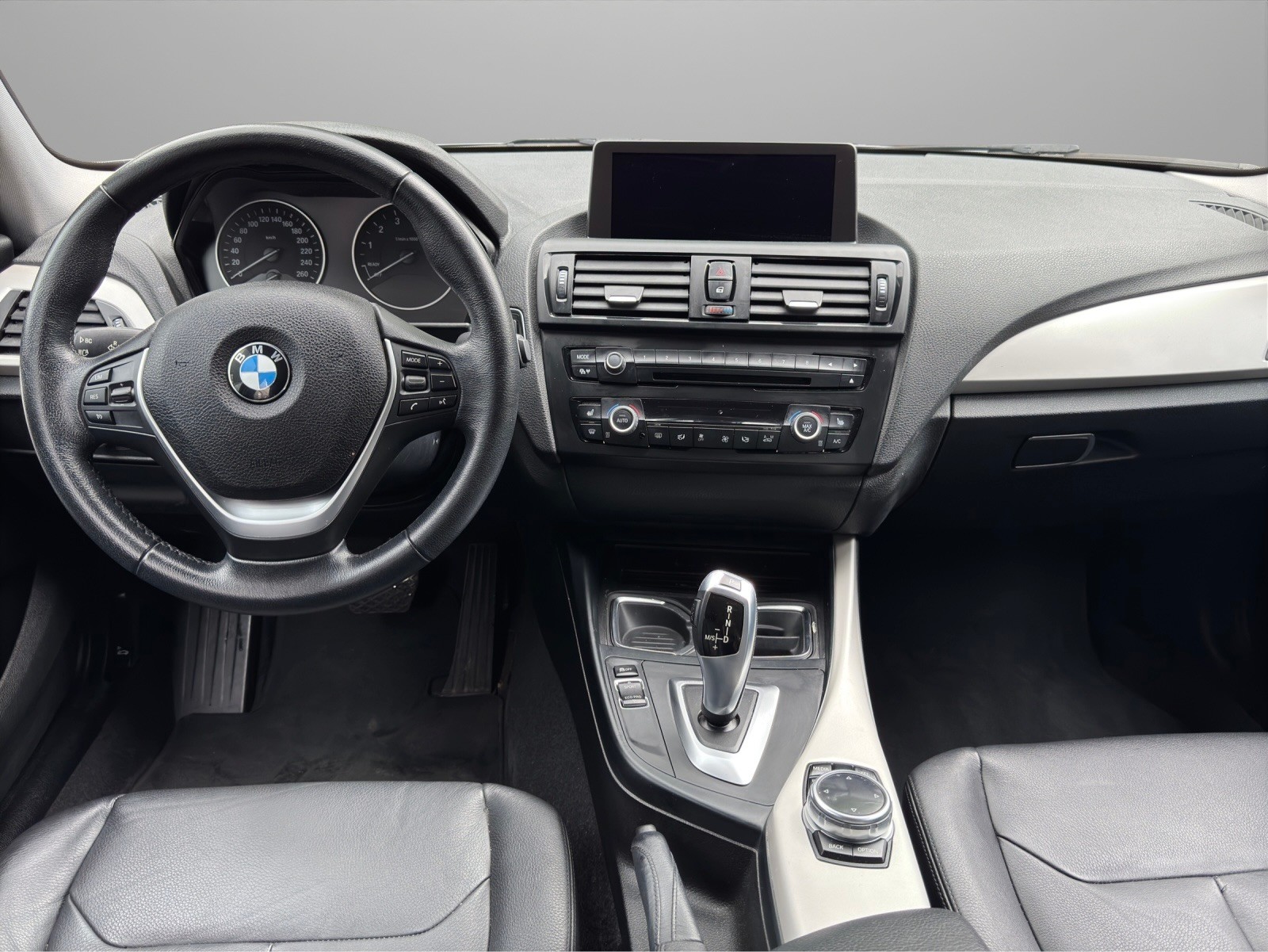 BMW 116i Steptronic-image-8