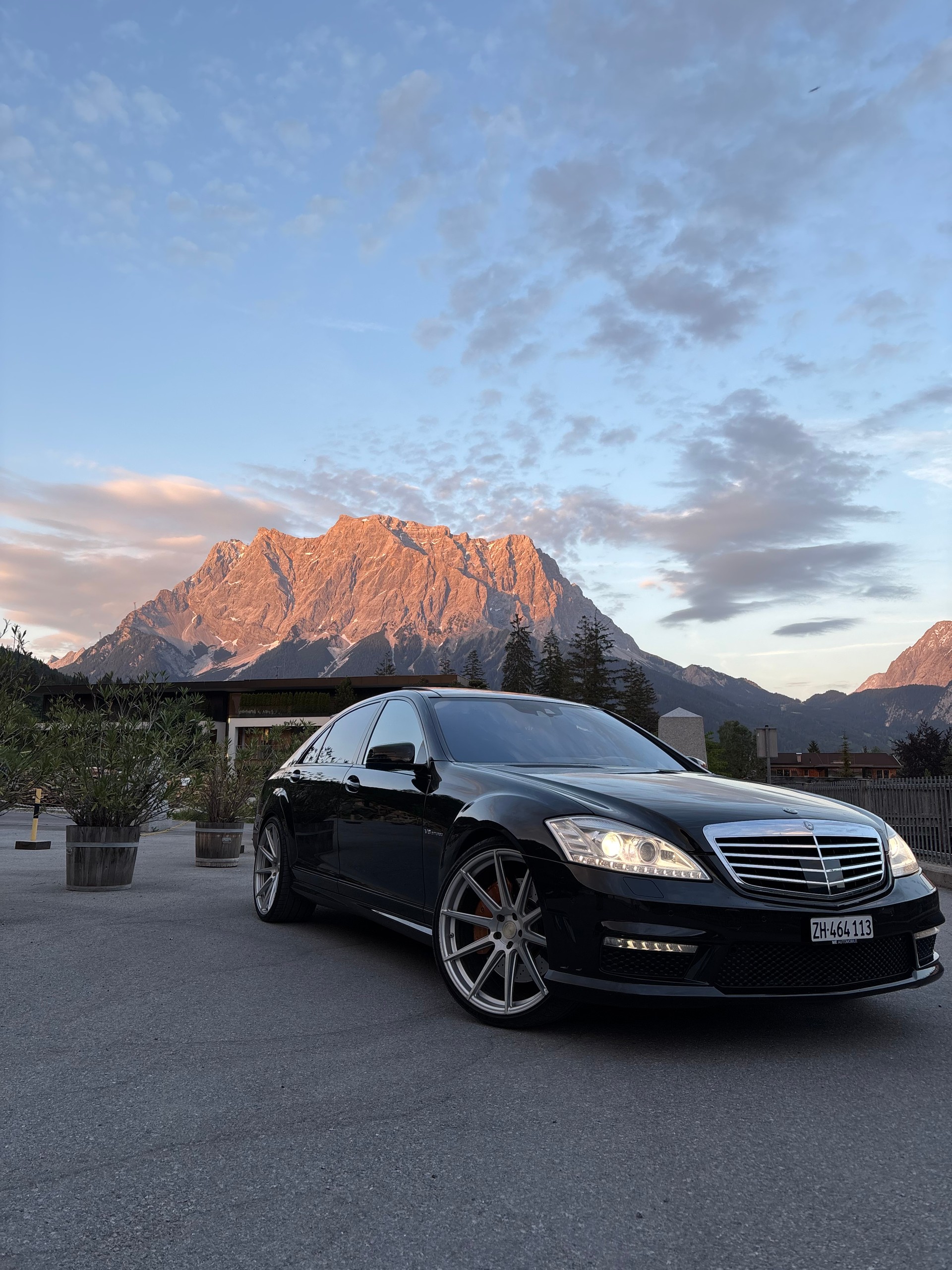MERCEDES-BENZ W221-image-0