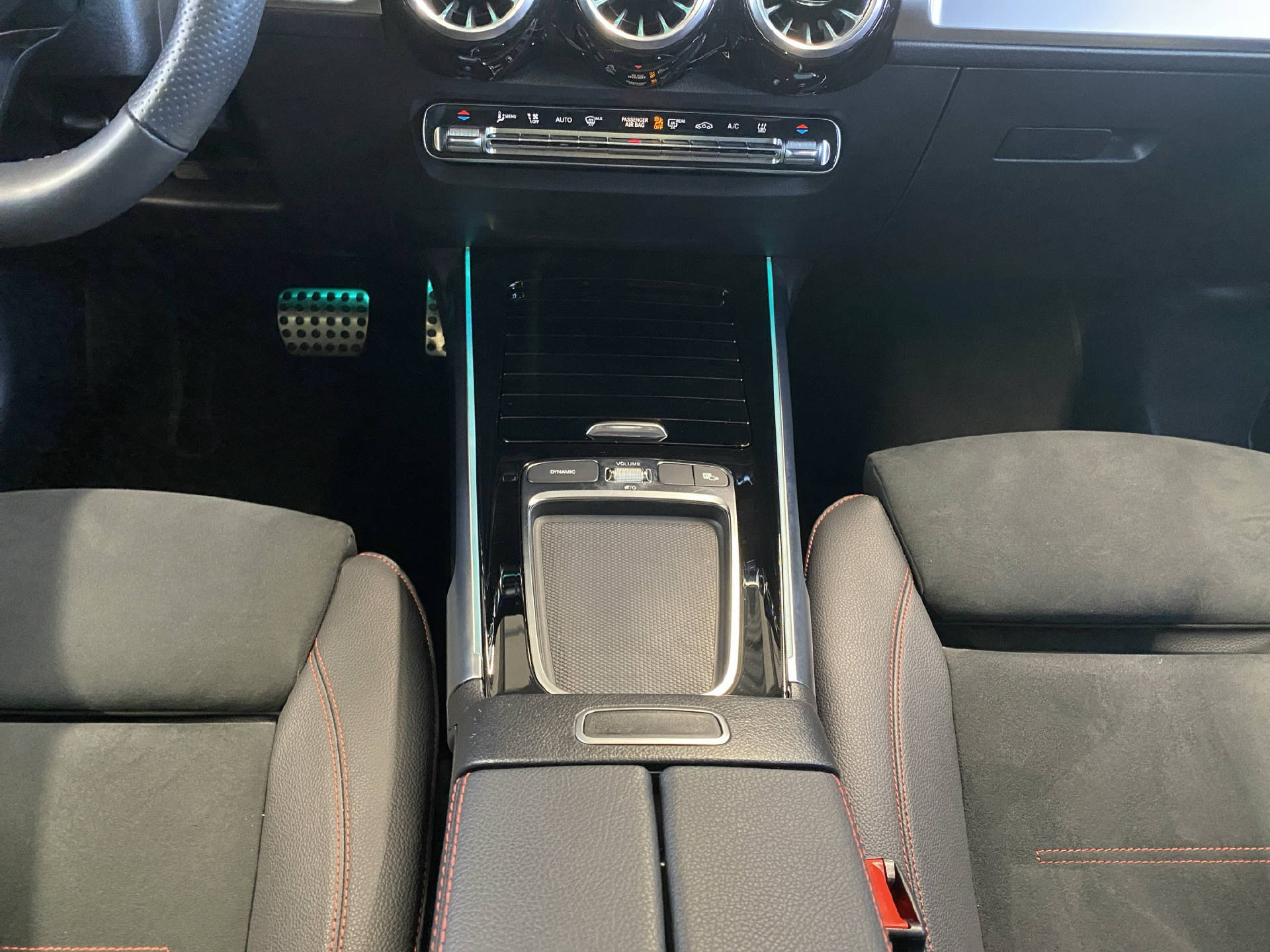 MERCEDES-BENZ EQB 350 Excellence AMG Line 4MATIC-image-10