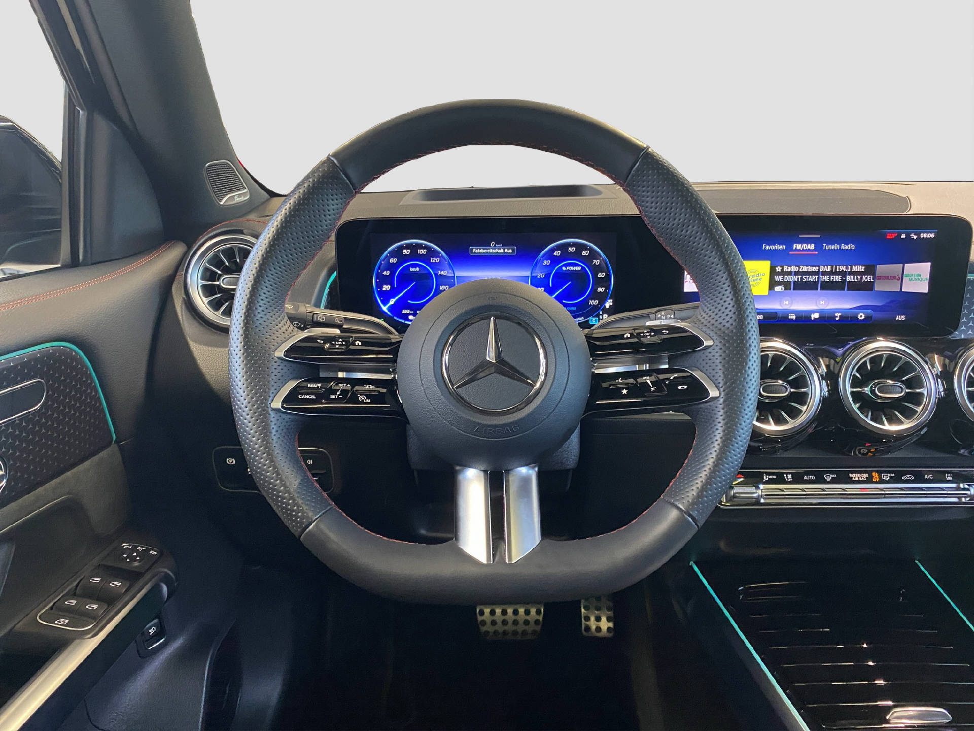 MERCEDES-BENZ EQB 350 Excellence AMG Line 4MATIC-image-8