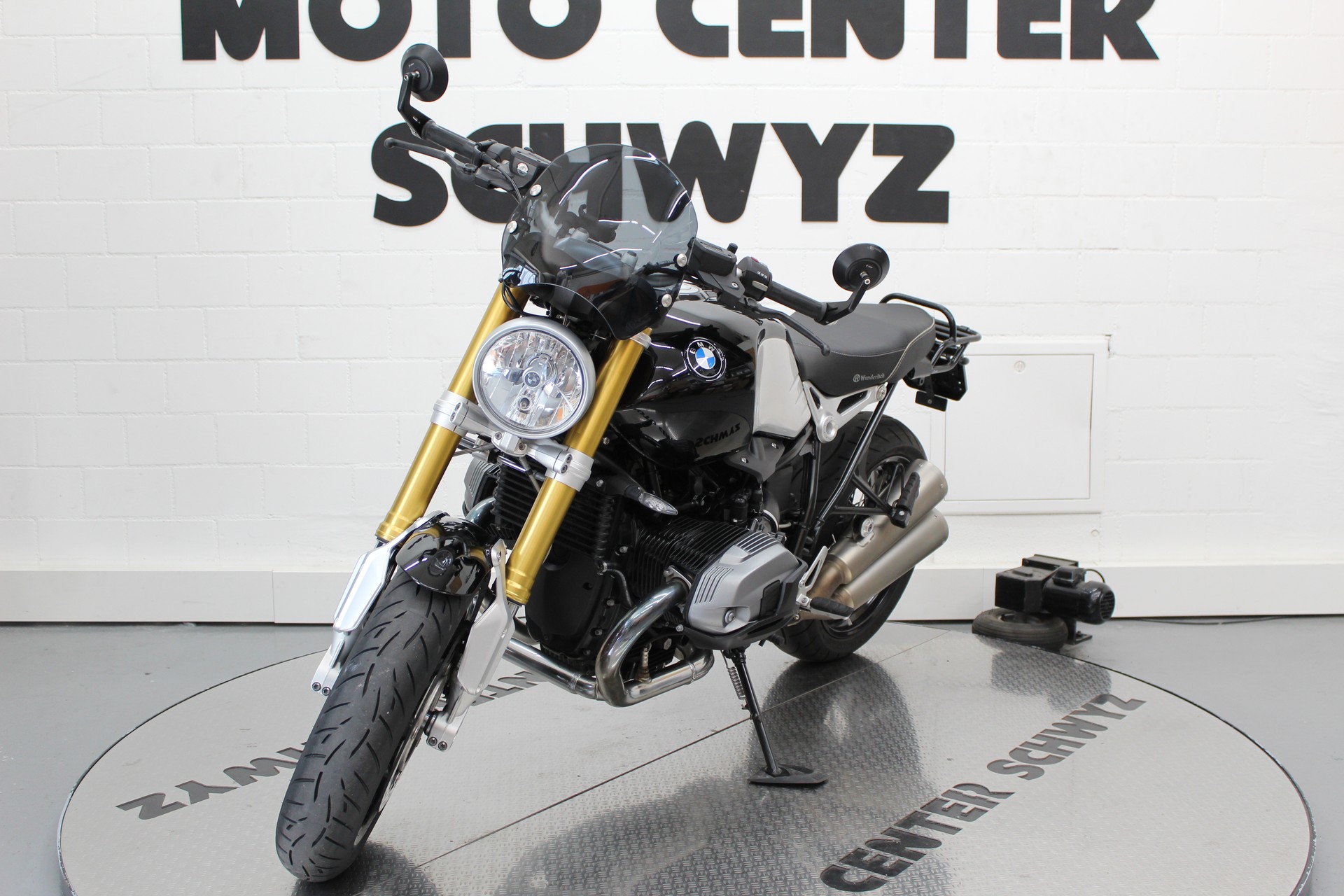 BMW R nineT ABS-image-2