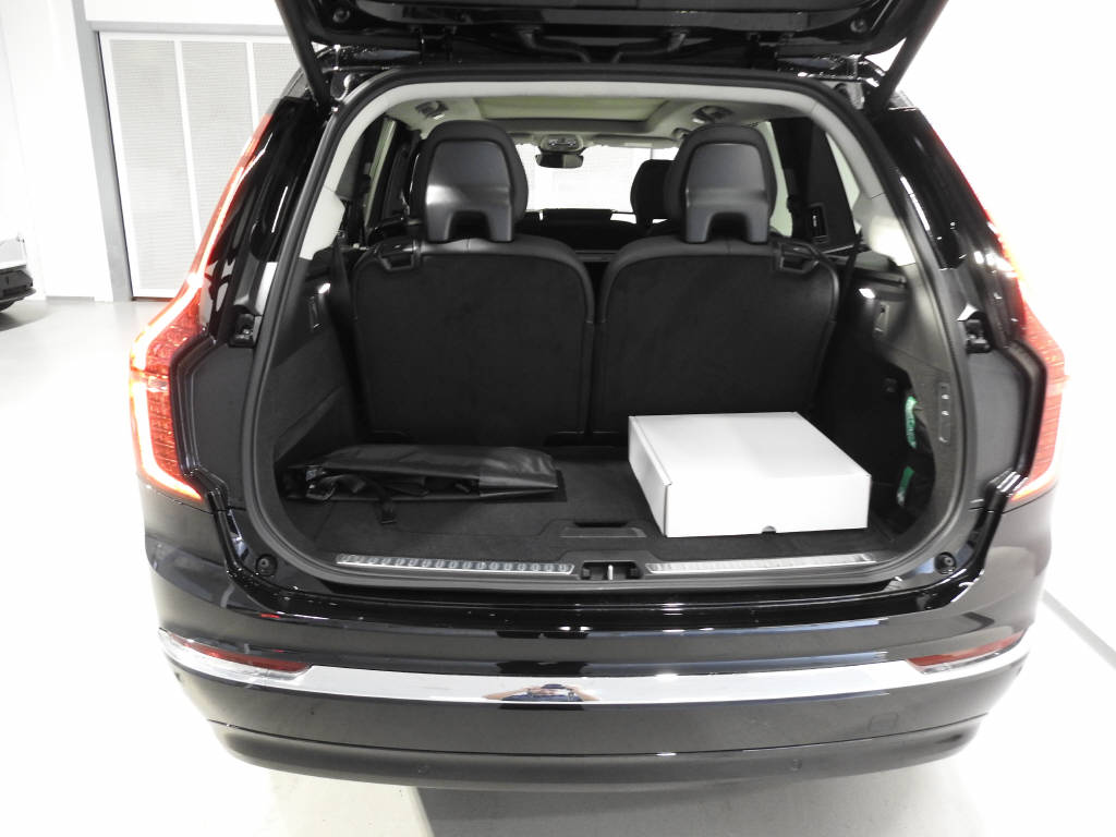 VOLVO XC90 2.0 T8 TE Ultra Bright eAWD-image-5