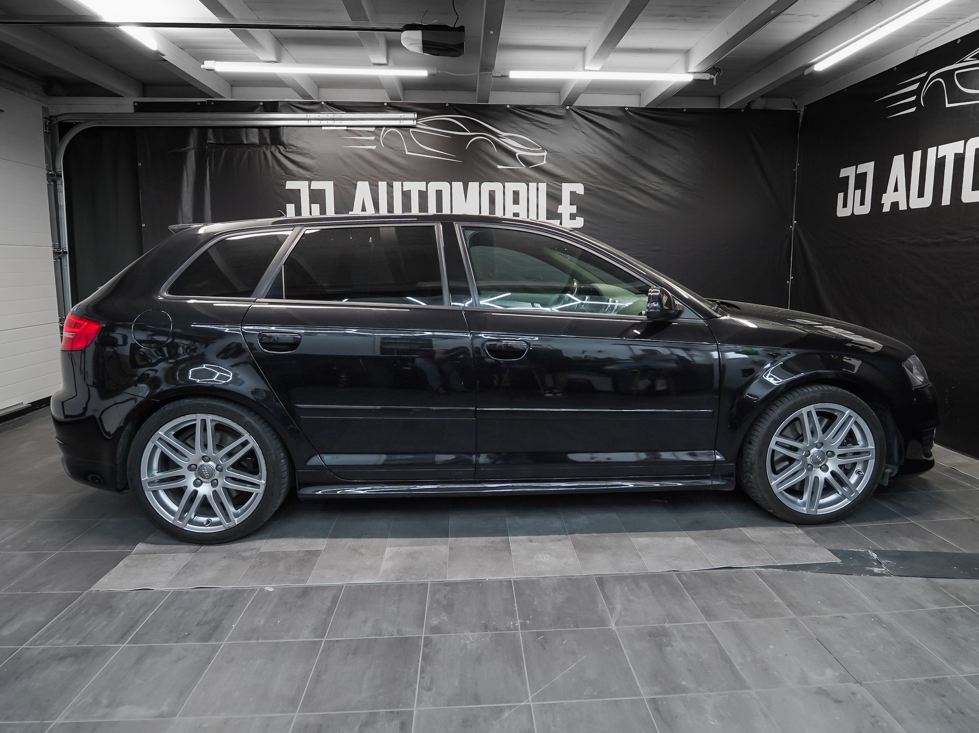 AUDI S3 Sportback 2.0 TFSI quattro S-tronic-image-6
