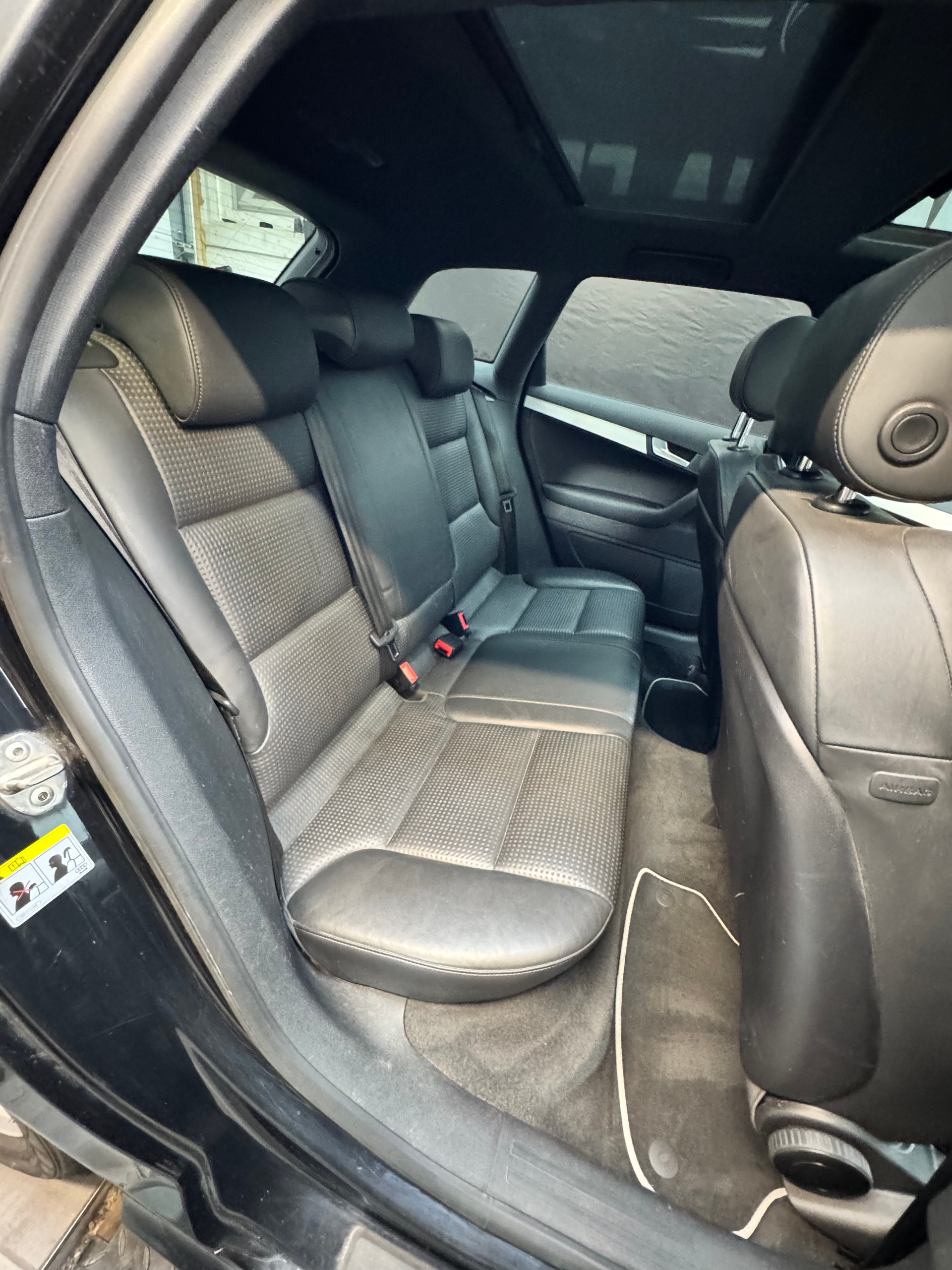 AUDI S3 Sportback 2.0 TFSI quattro S-tronic-image-6