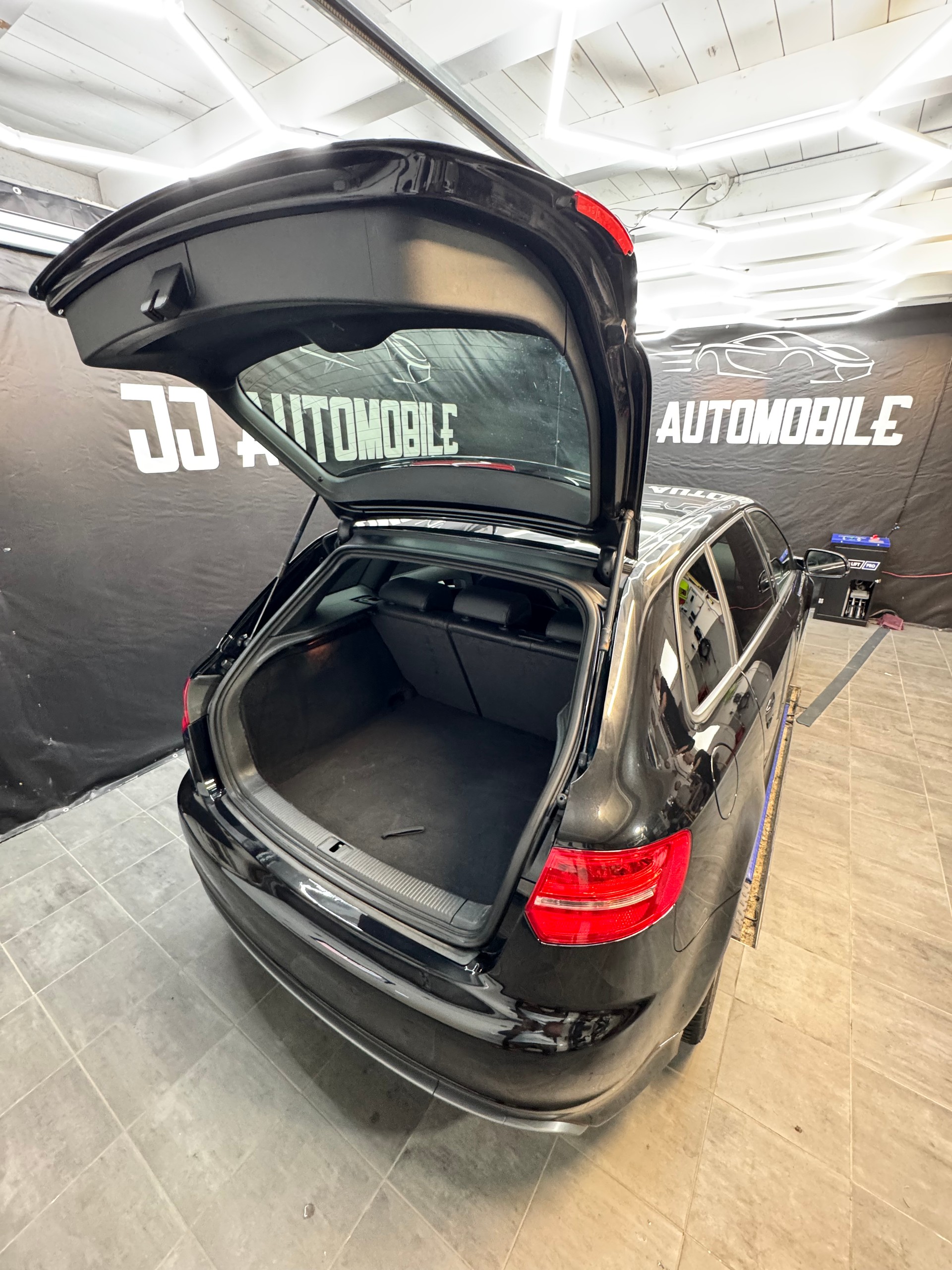 AUDI S3 Sportback 2.0 TFSI quattro S-tronic-image-5
