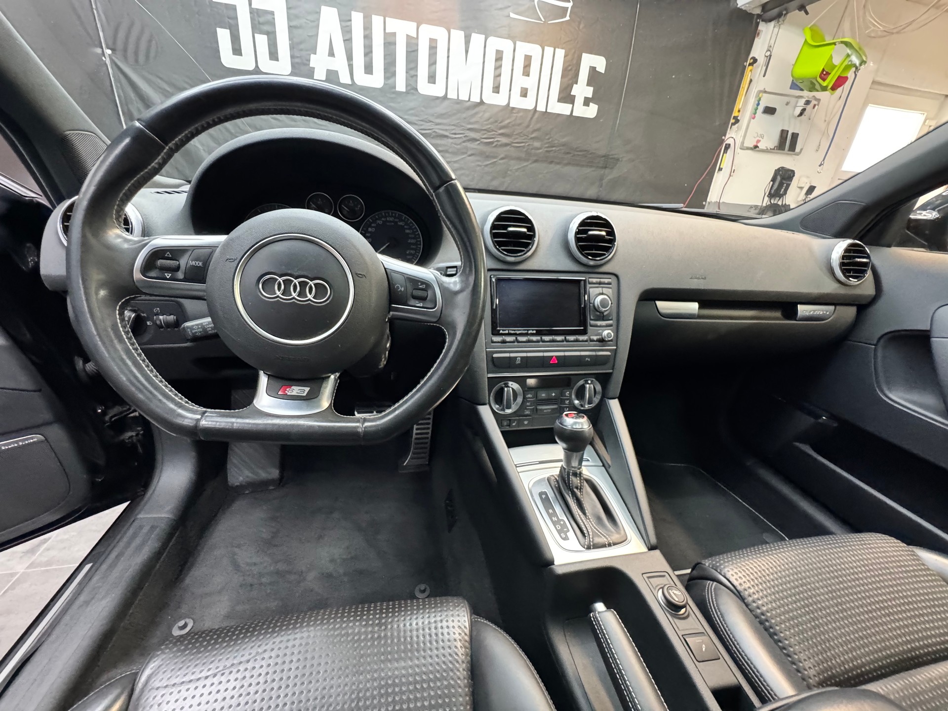 AUDI S3 Sportback 2.0 TFSI quattro S-tronic-image-9