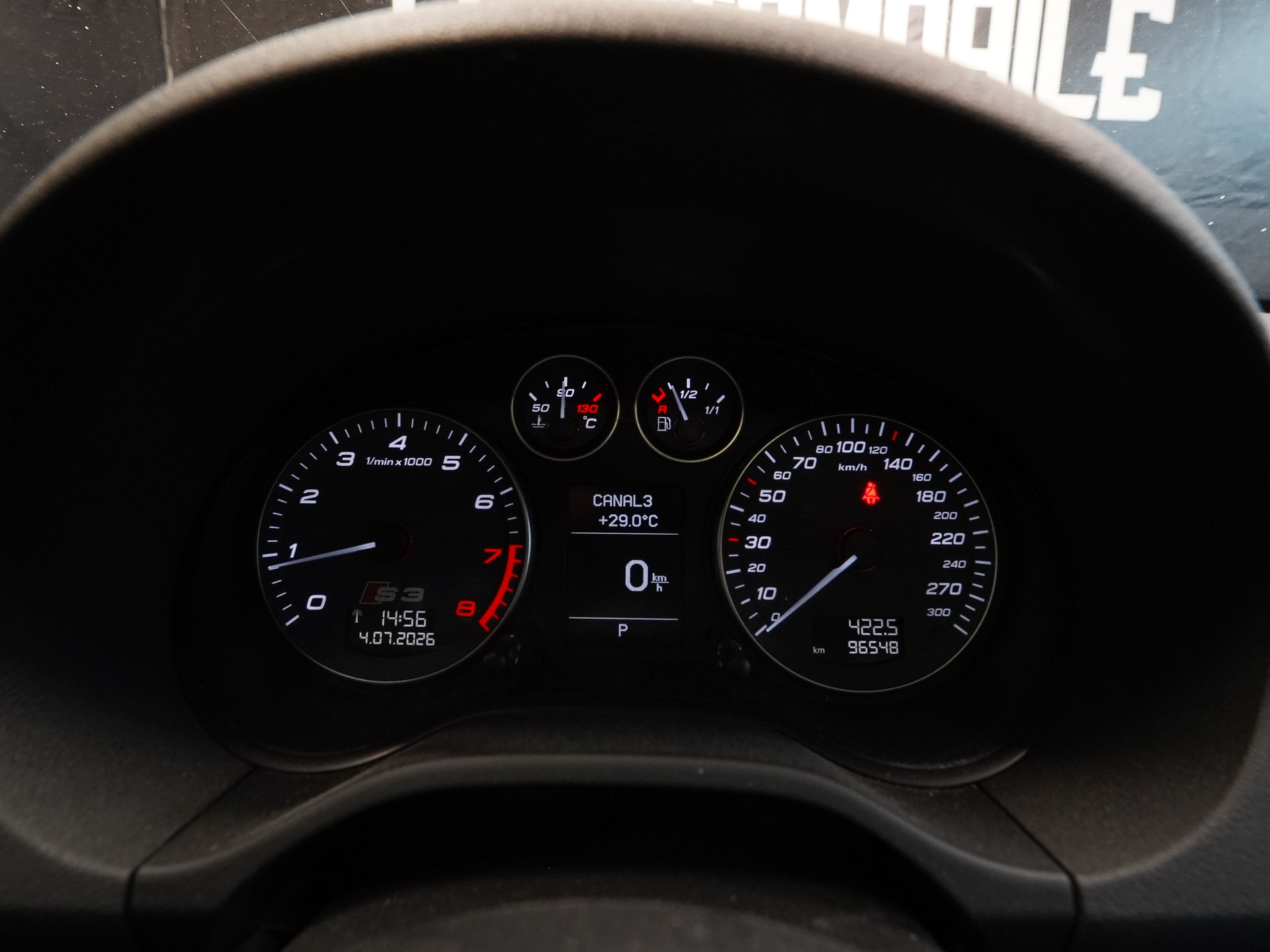 AUDI S3 Sportback 2.0 TFSI quattro S-tronic-image-8