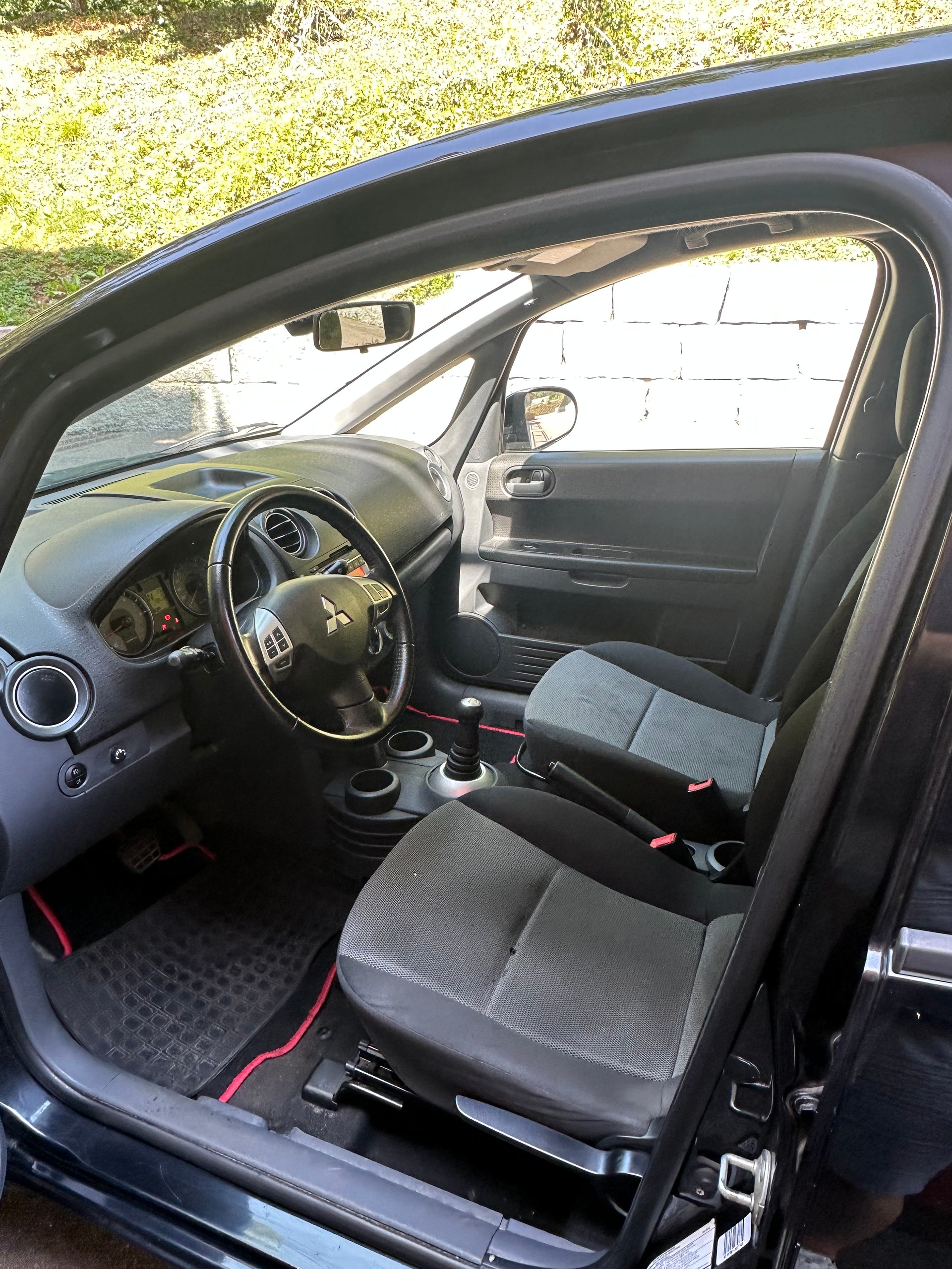MITSUBISHI Colt 1.3 16V Jubilé (35) Allshift-image-5