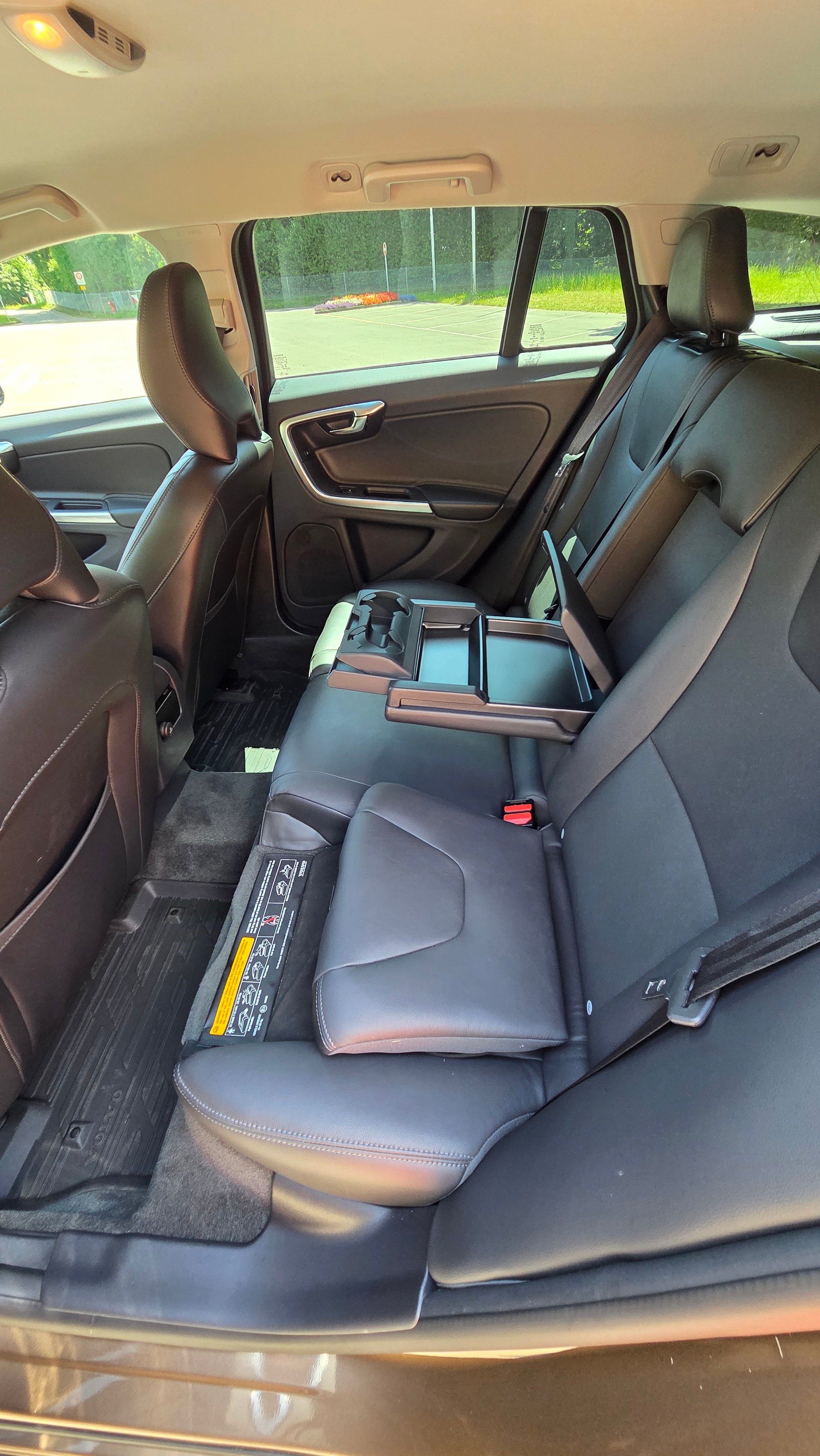 VOLVO 2.4 D4 Pro AWD S/S-image-11