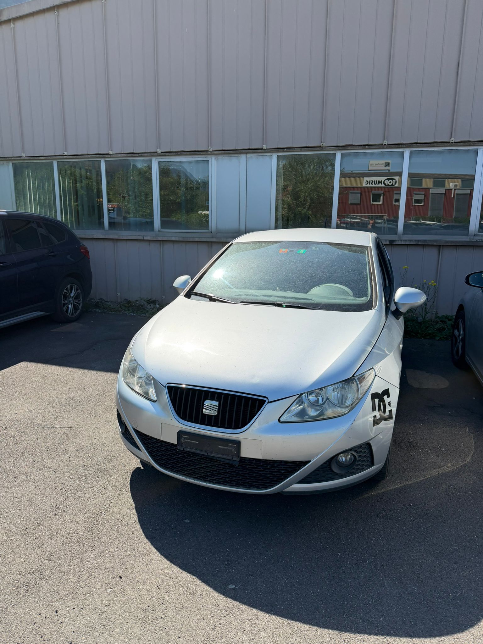 SEAT Ibiza SC 1.6 Sport-image-1