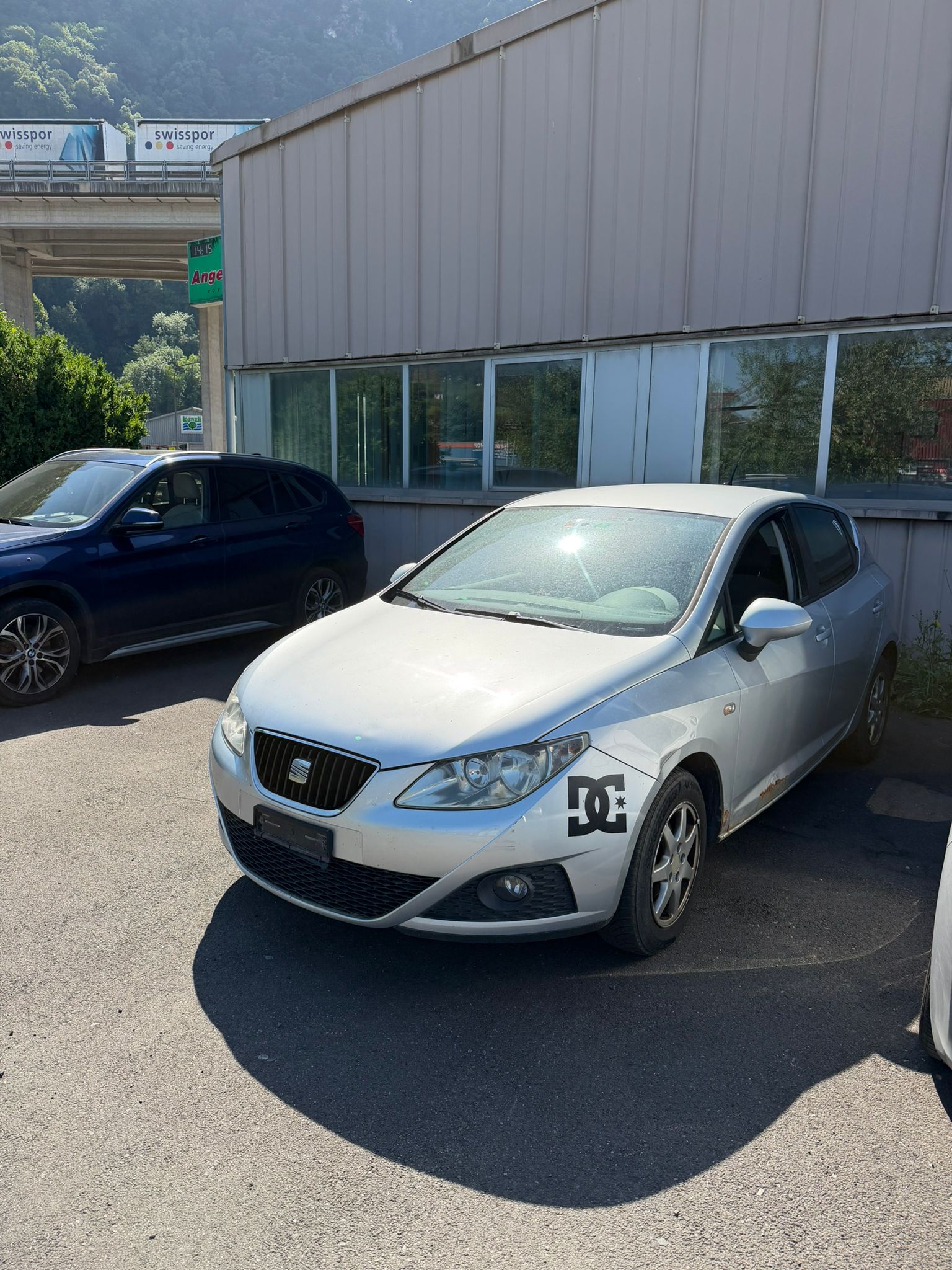 SEAT Ibiza SC 1.6 Sport-image-2
