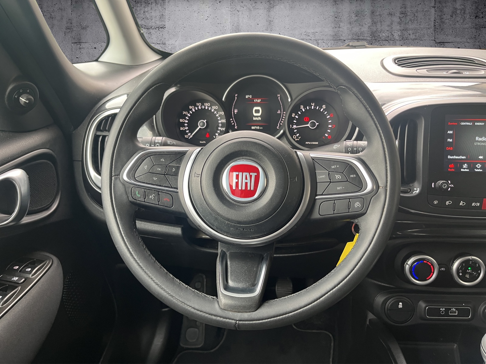 FIAT 500L 1.4 T-Jet Lounge-image-9