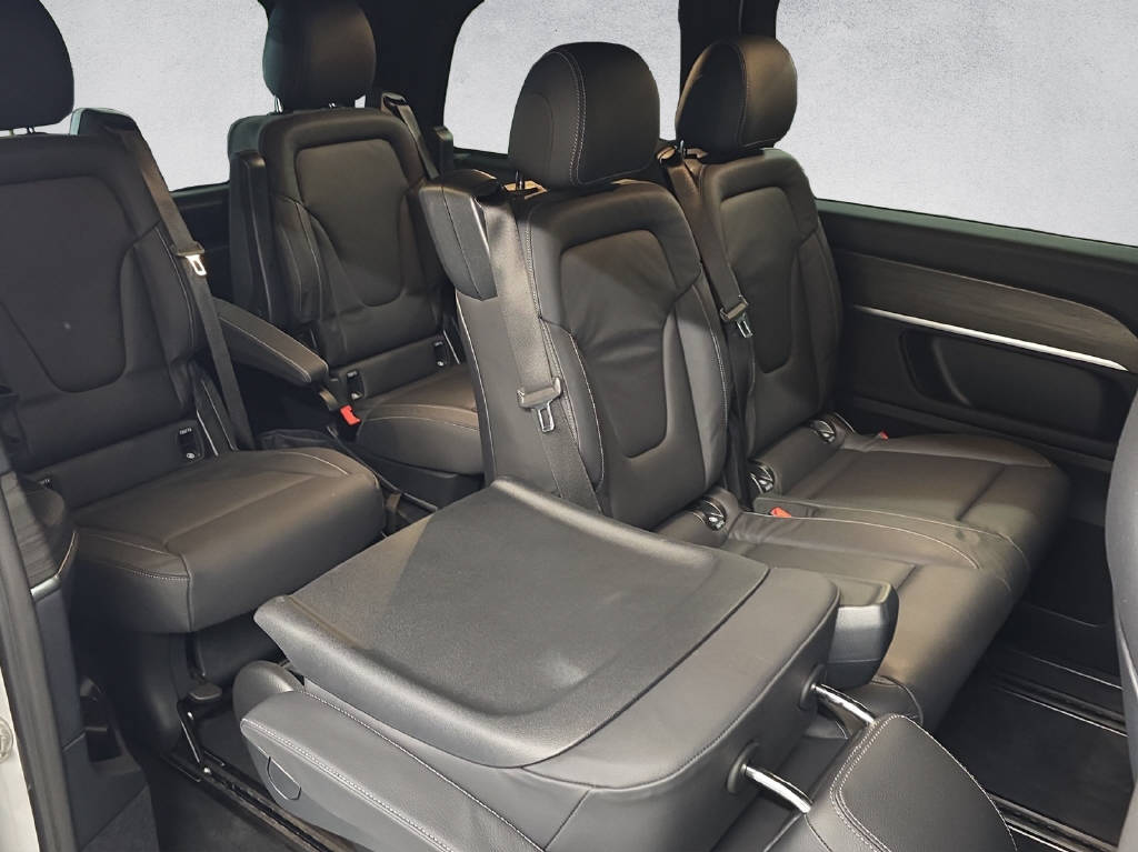 MERCEDES-BENZ V 300 d AMG Line 4Matic-image-12