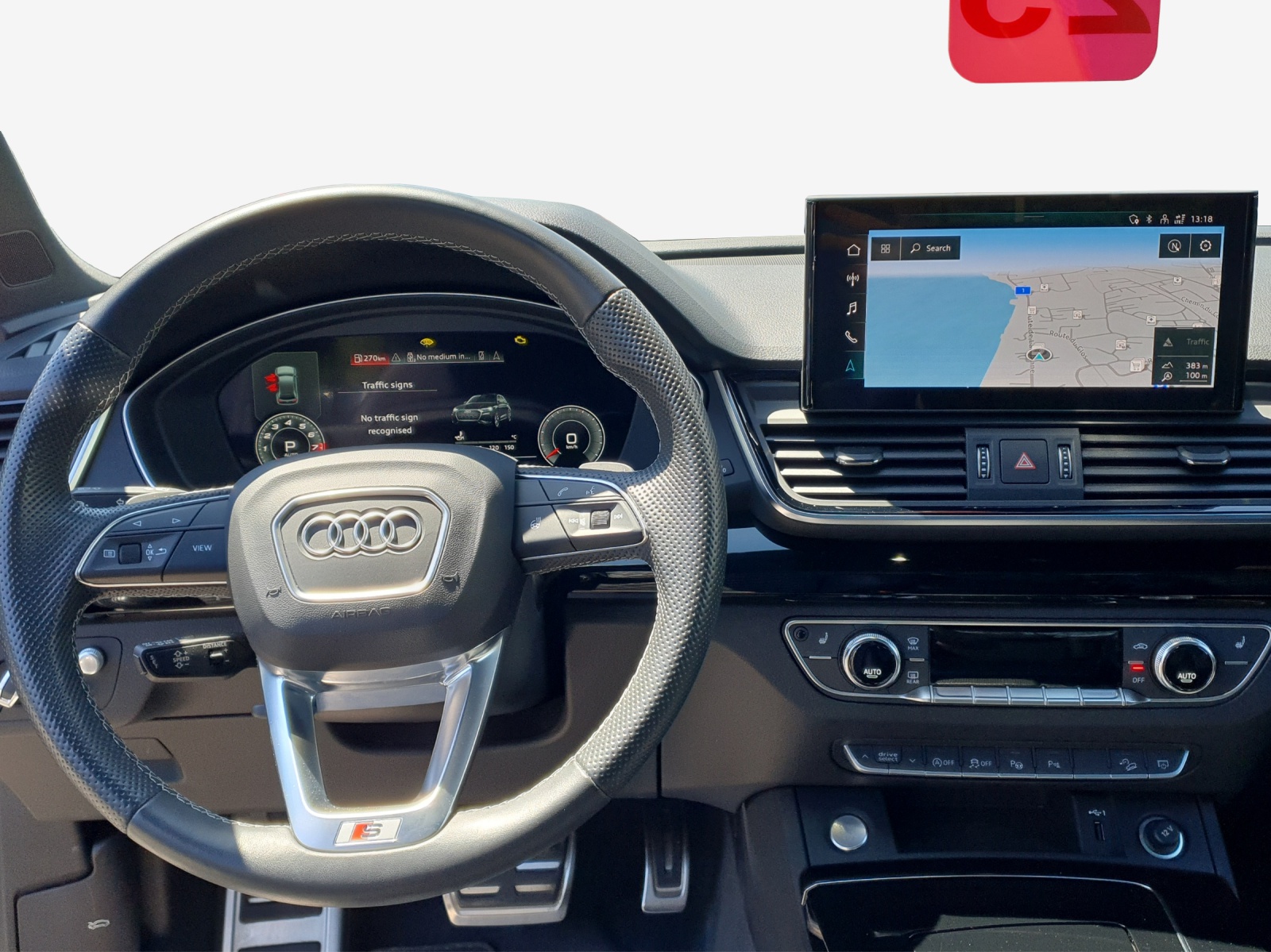 AUDI Q5 45 TFSI Black Edition quattro S-tronic-image-8