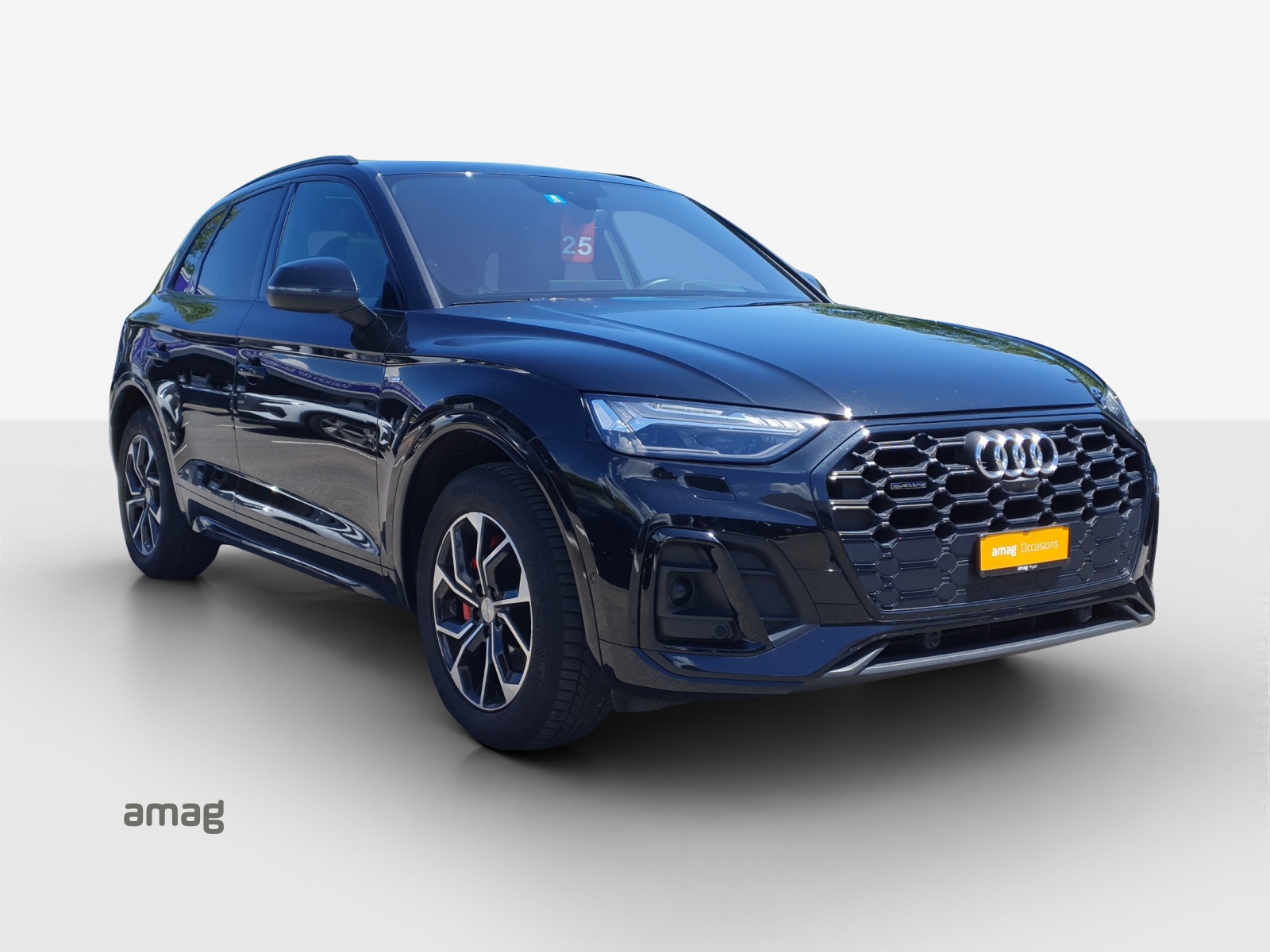AUDI Q5 45 TFSI Black Edition quattro S-tronic-image-5
