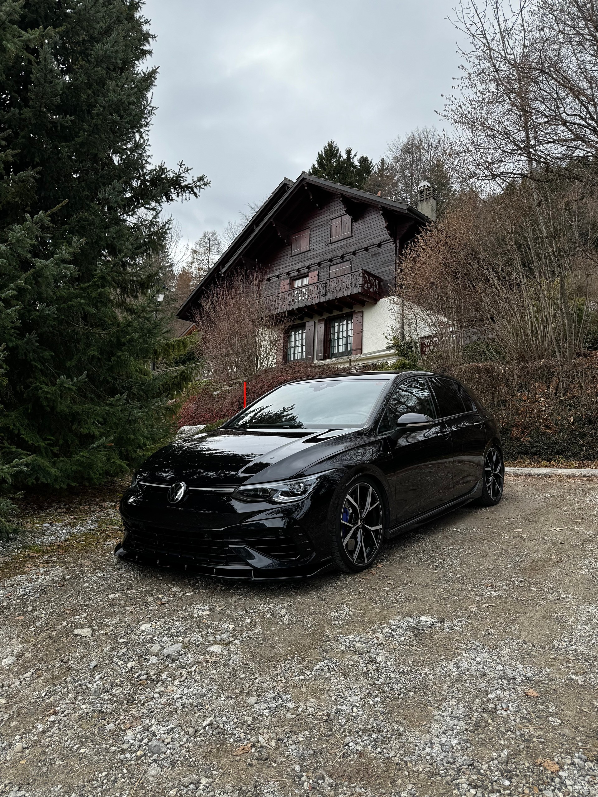 VW Golf 8 2.0 TSI R DSG 4motion-image-5