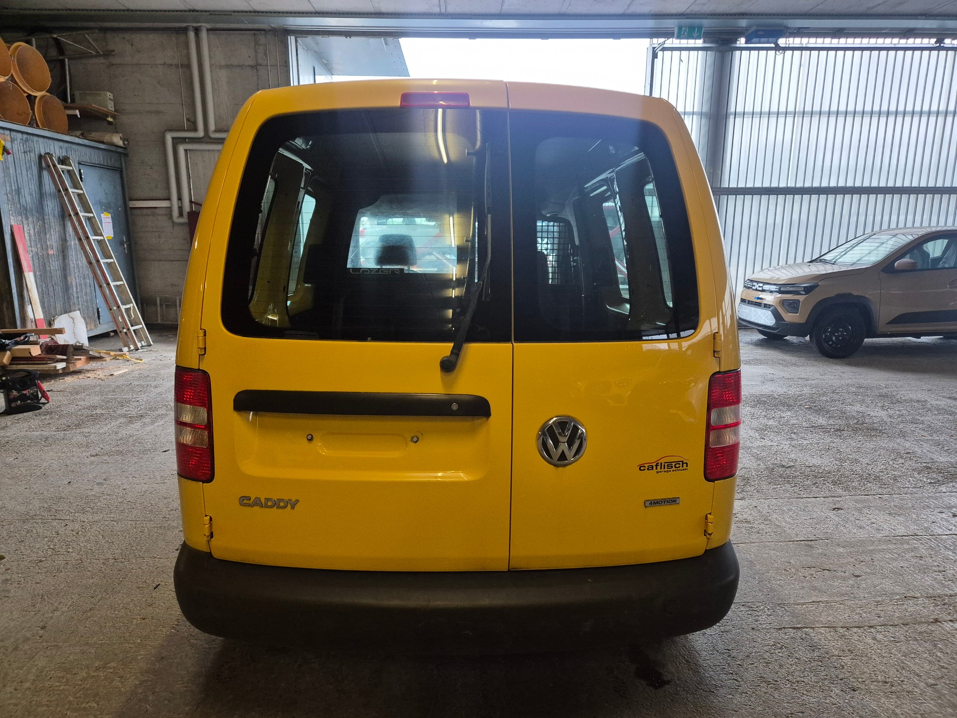 VW CADDY-image-7