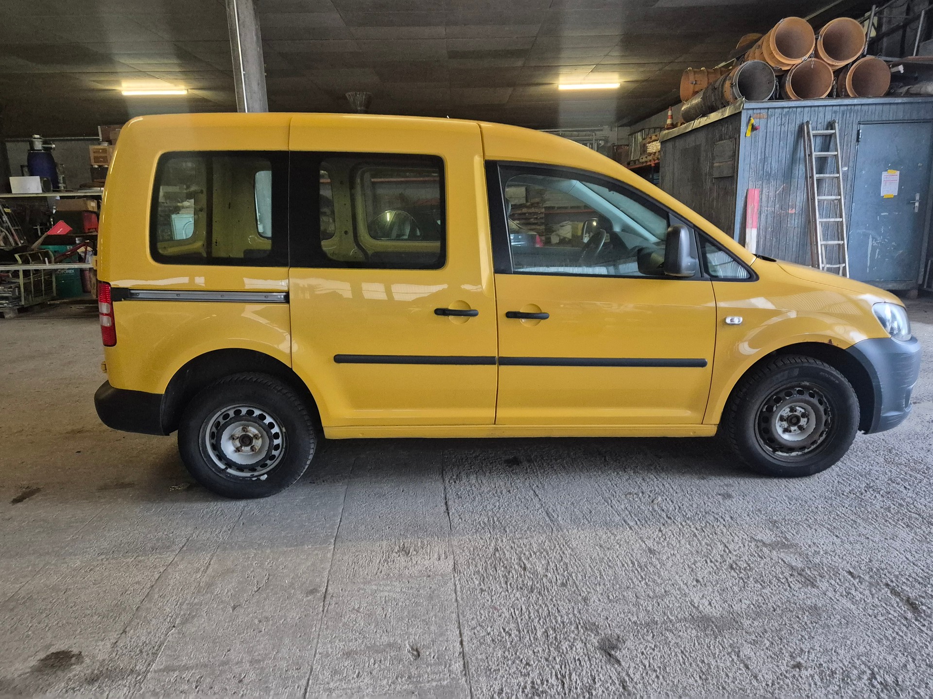 VW CADDY-image-3