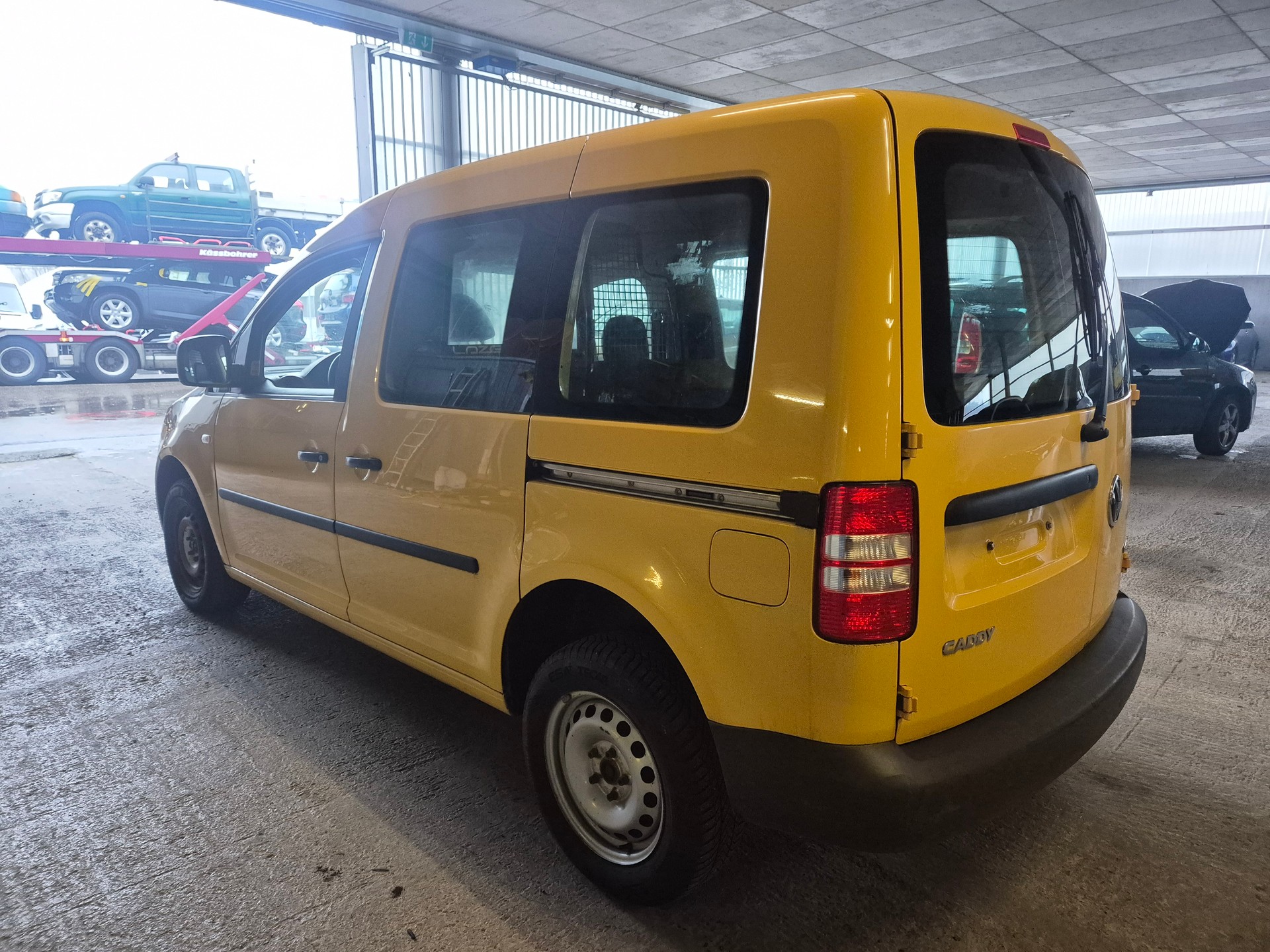 VW CADDY-image-6