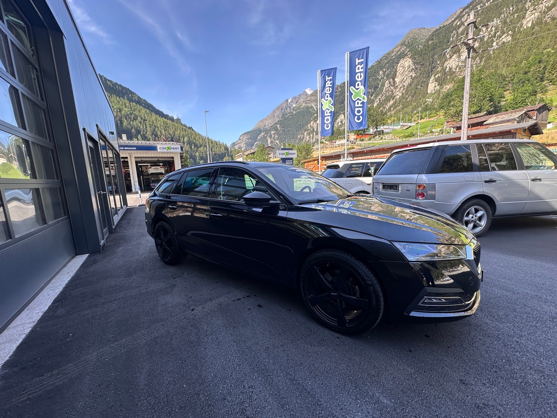 SKODA Octavia Combi 2.0 TSI Style DSG 4x4-image-2