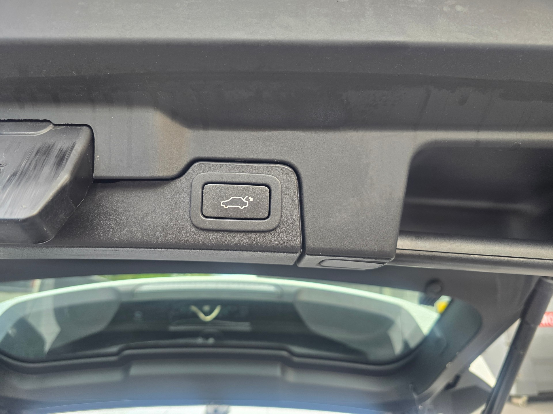 LAND ROVER Range Rover Evoque 2.2 SD4 Pure AT6-image-7