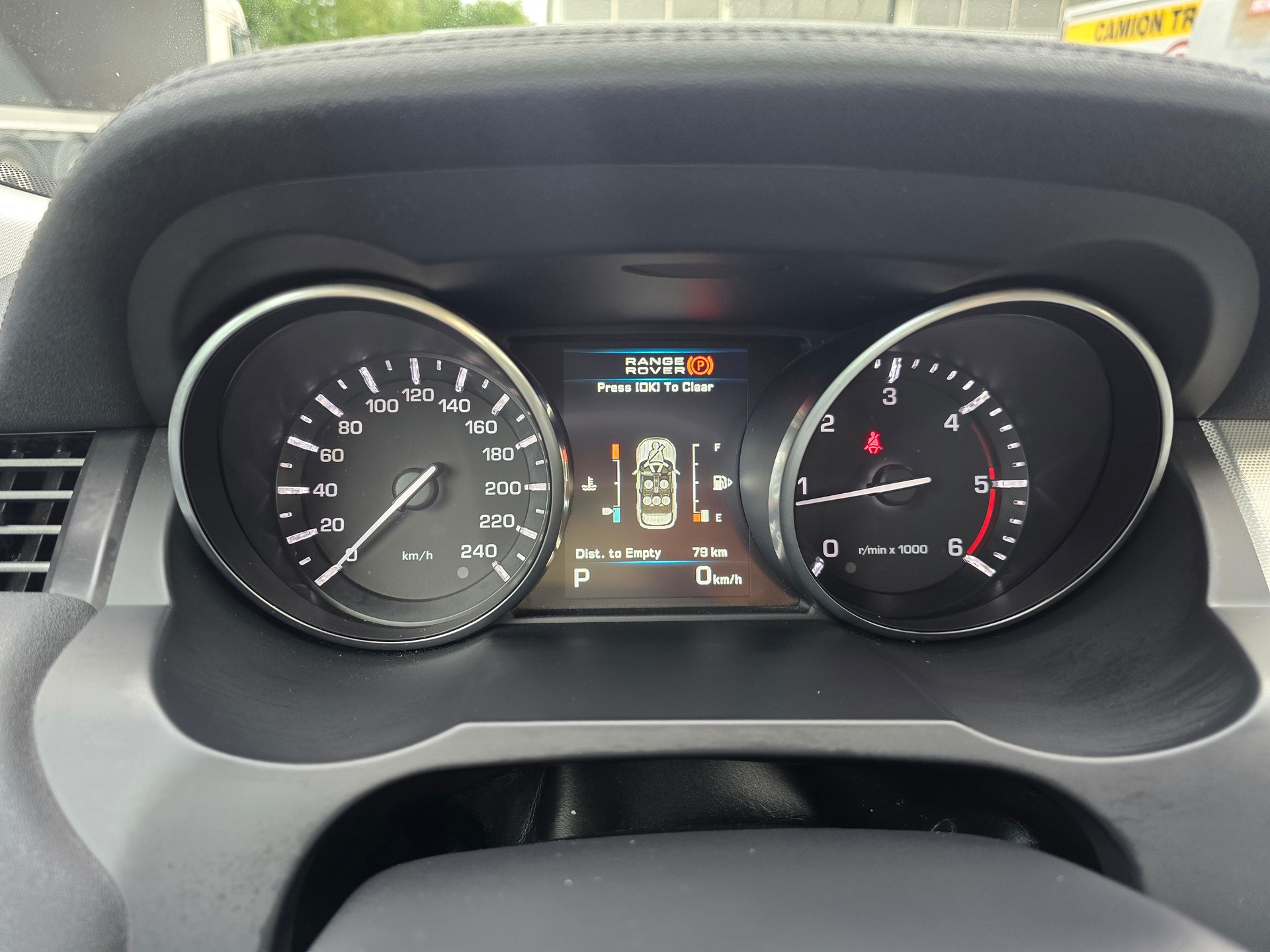 LAND ROVER Range Rover Evoque 2.2 SD4 Pure AT6-image-20