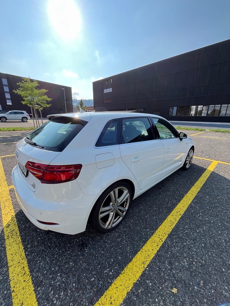 AUDI 2.0 TDI 184 quattro S-Tronic-image-1