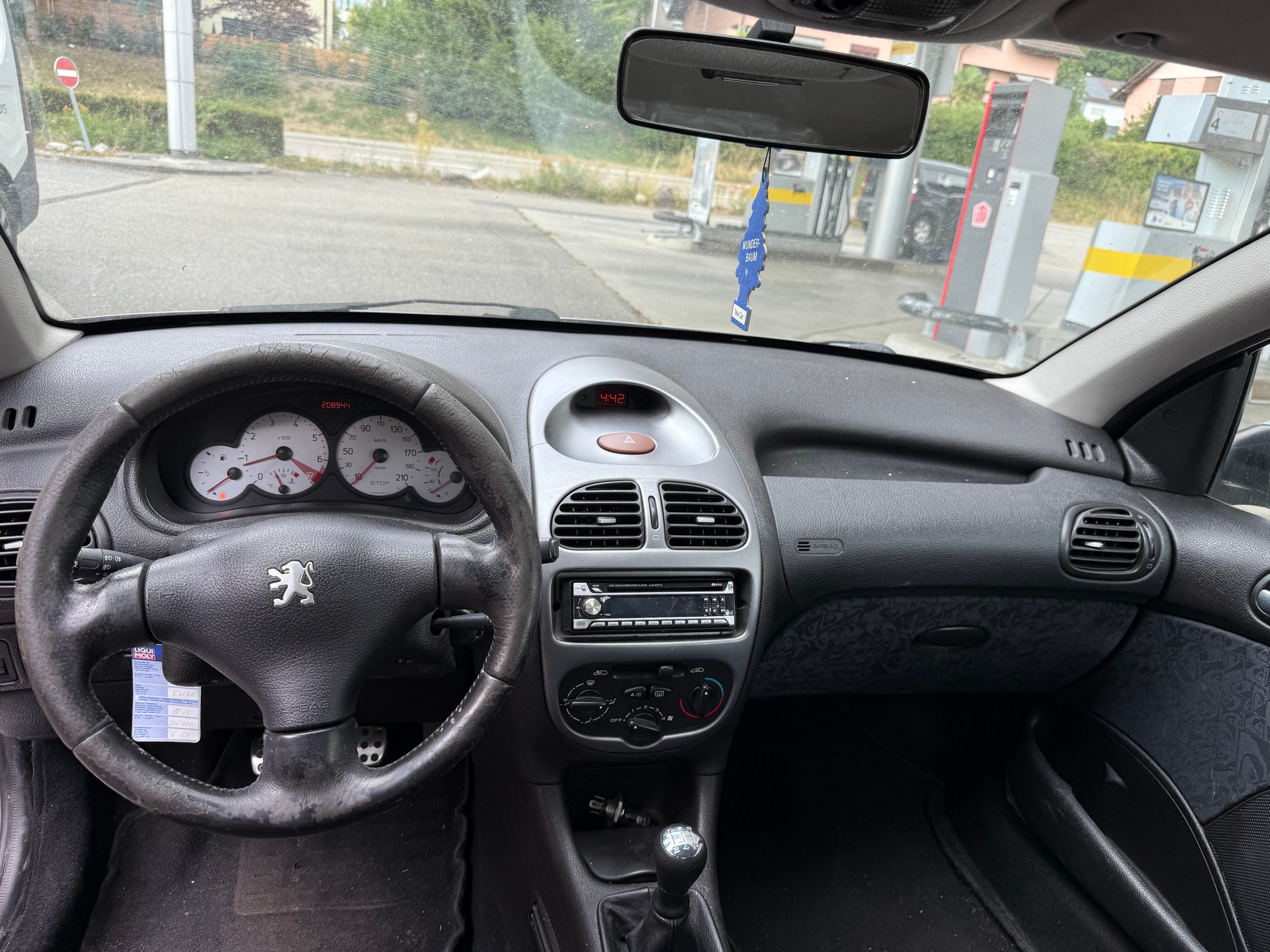PEUGEOT 206 1.6 16V Quiksilver-image-11