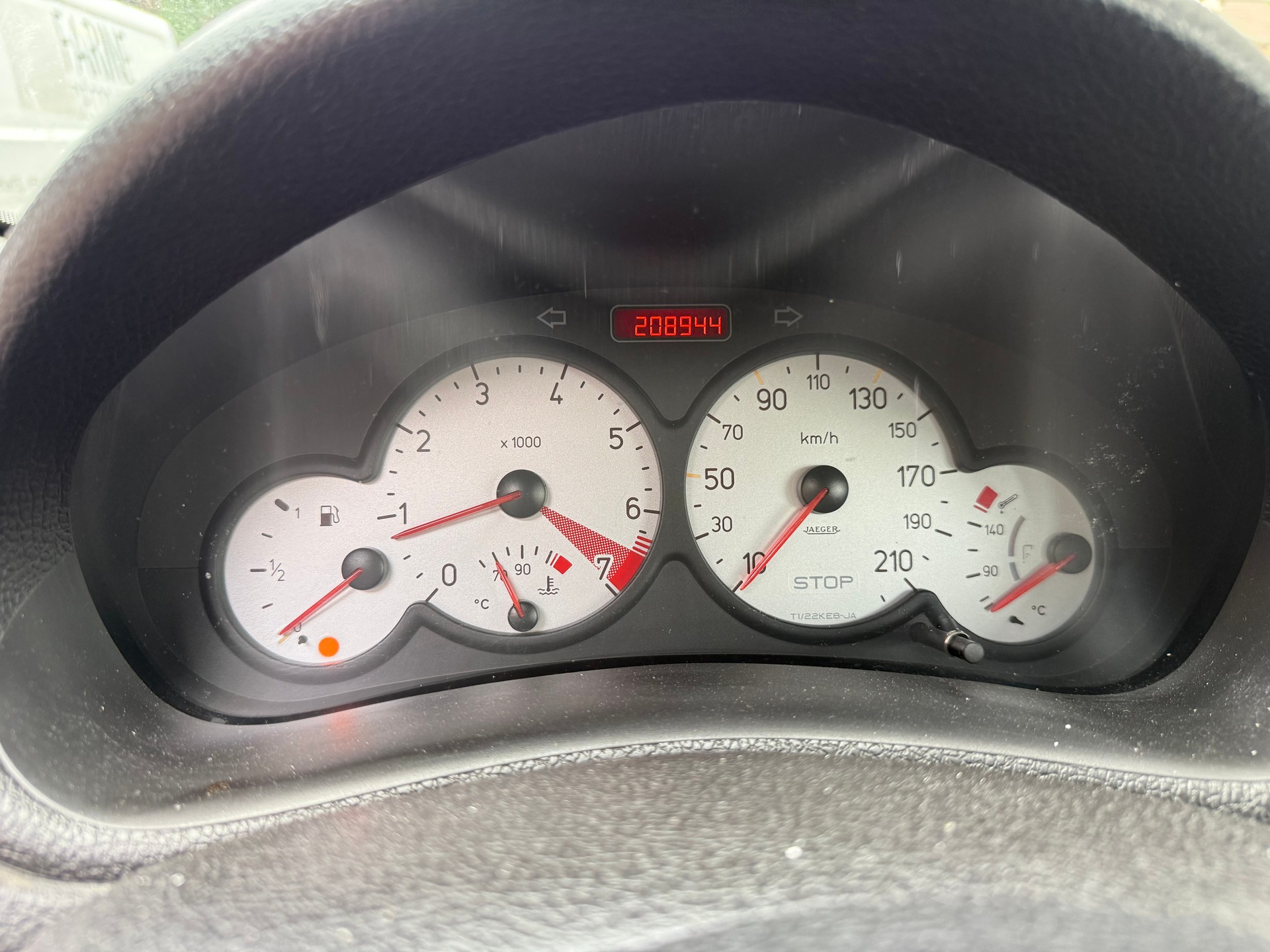 PEUGEOT 206 1.6 16V Quiksilver-image-10