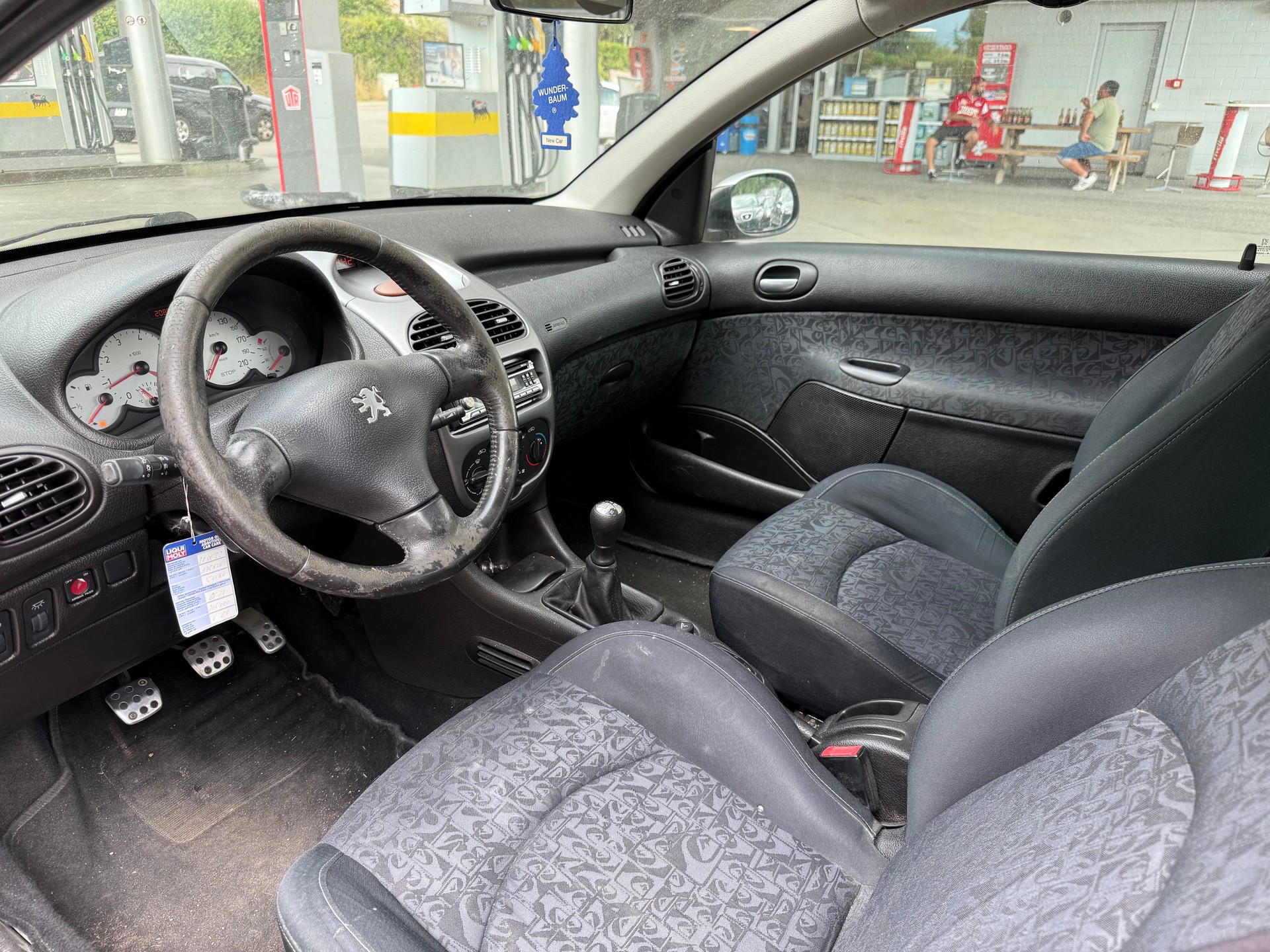 PEUGEOT 206 1.6 16V Quiksilver-image-9