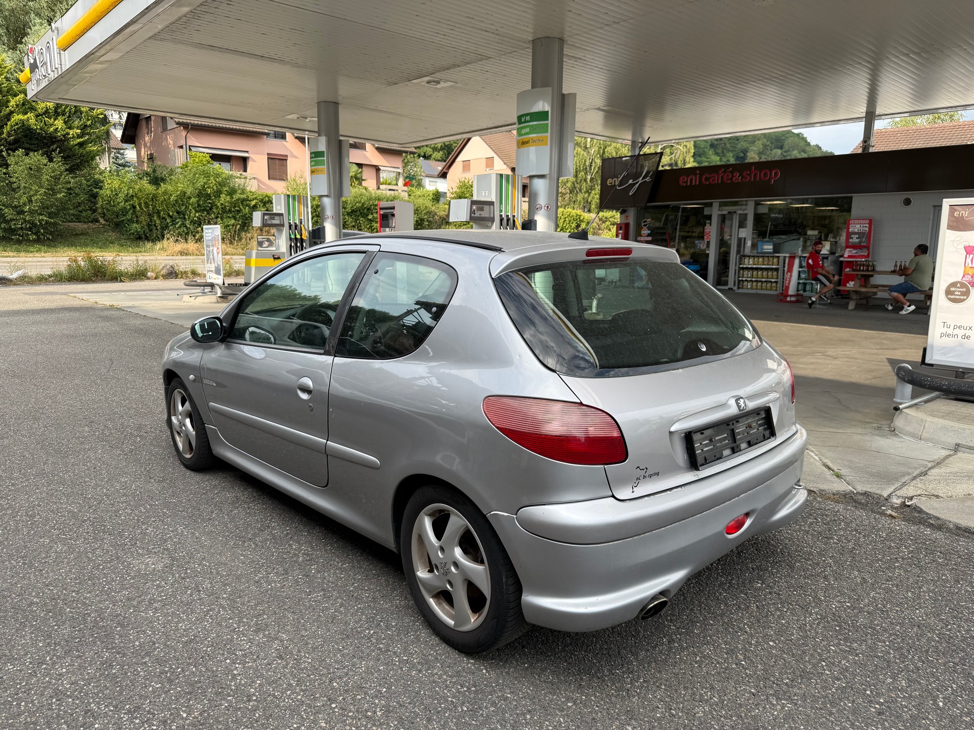 PEUGEOT 206 1.6 16V Quiksilver-image-2