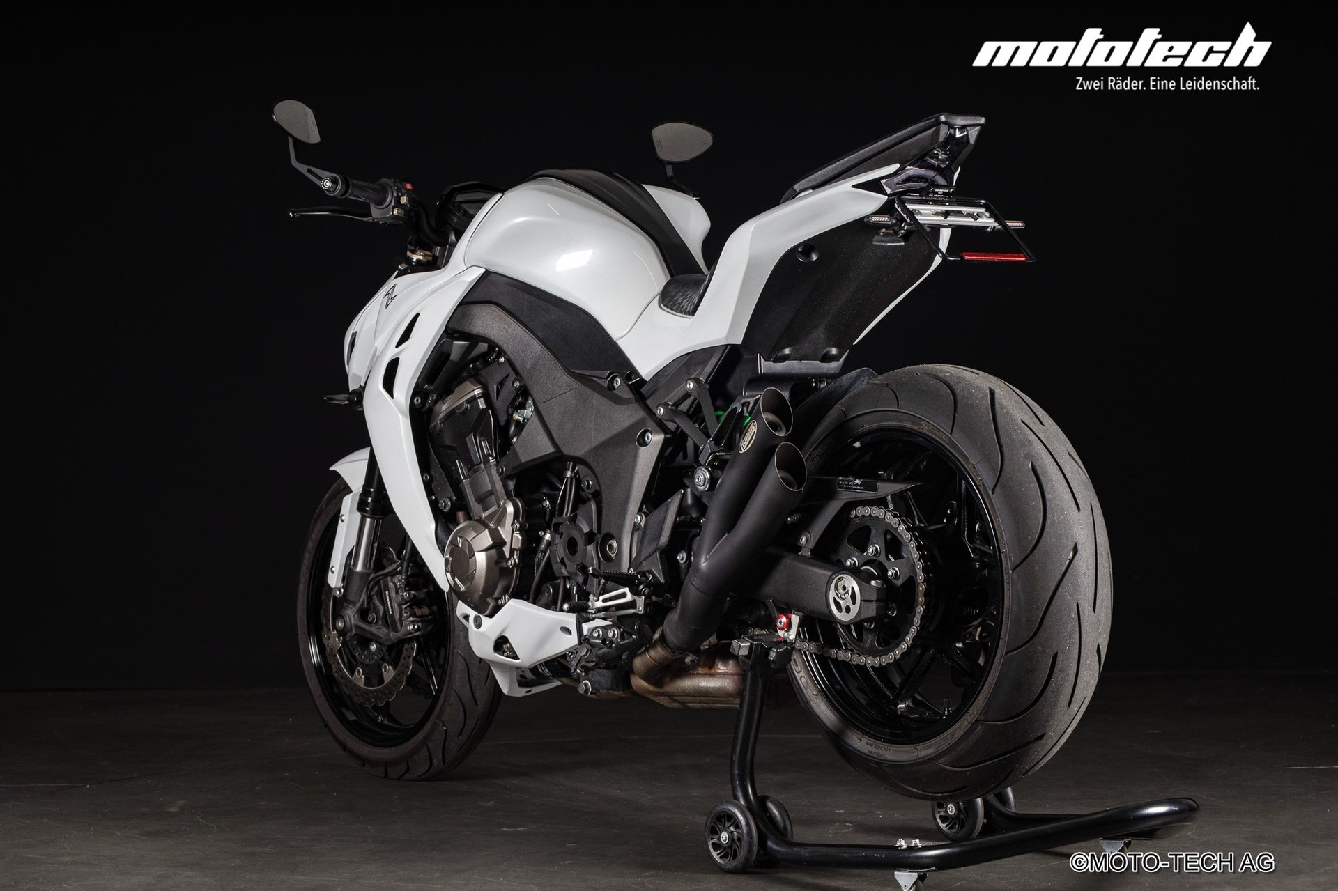 KAWASAKI Z 1000 ABS HURRIC-showroom-element-3