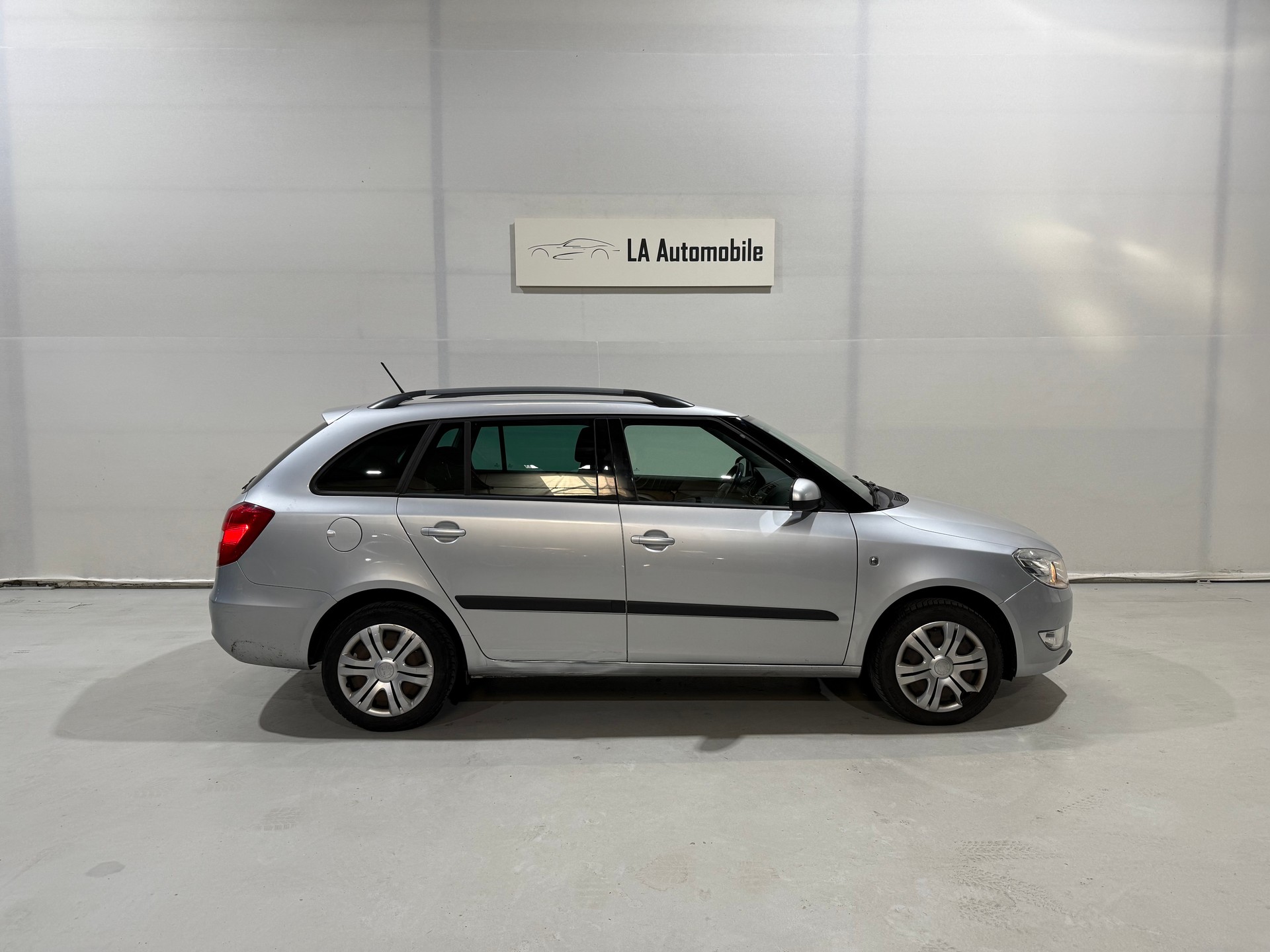 SKODA Fabia 1.2 TSI Elegance-image-6