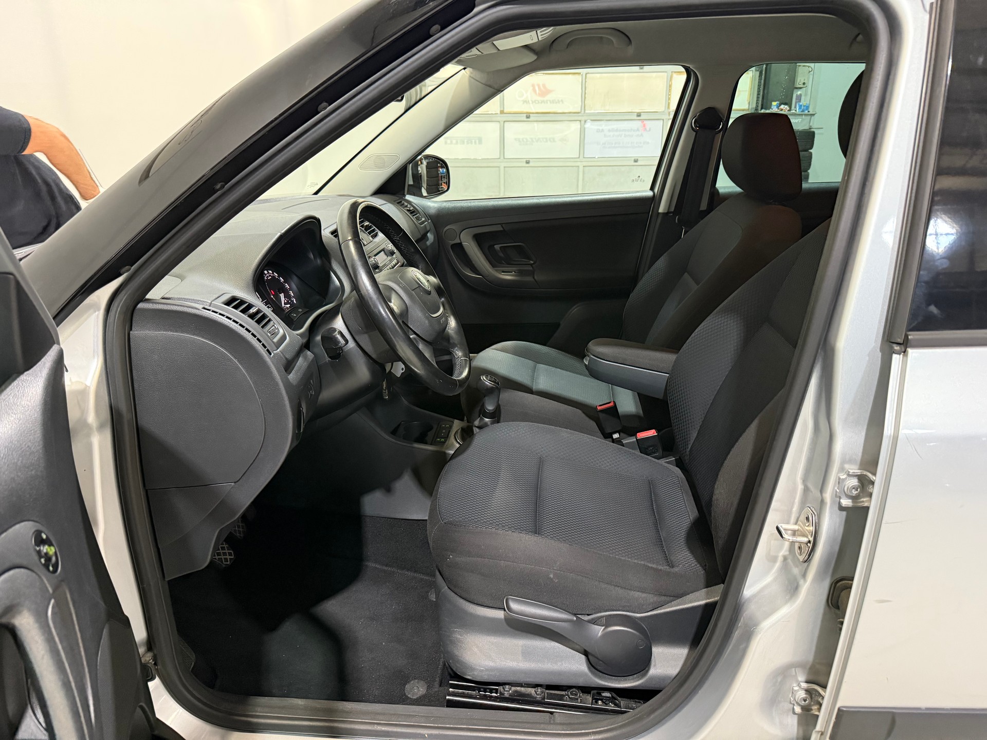SKODA Fabia 1.2 TSI Elegance-image-13