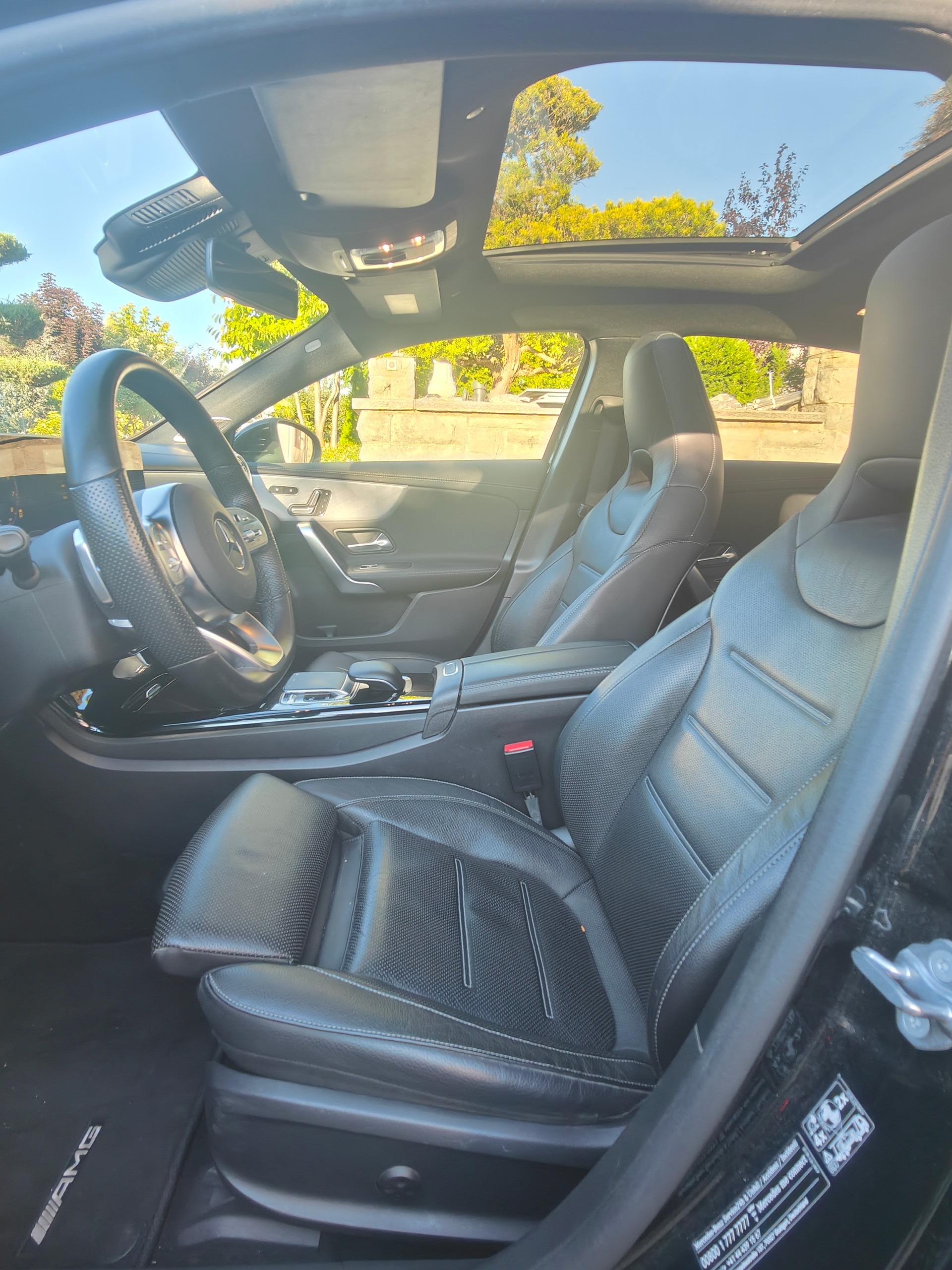 MERCEDES-BENZ A 250 AMG Line 4m-image-1