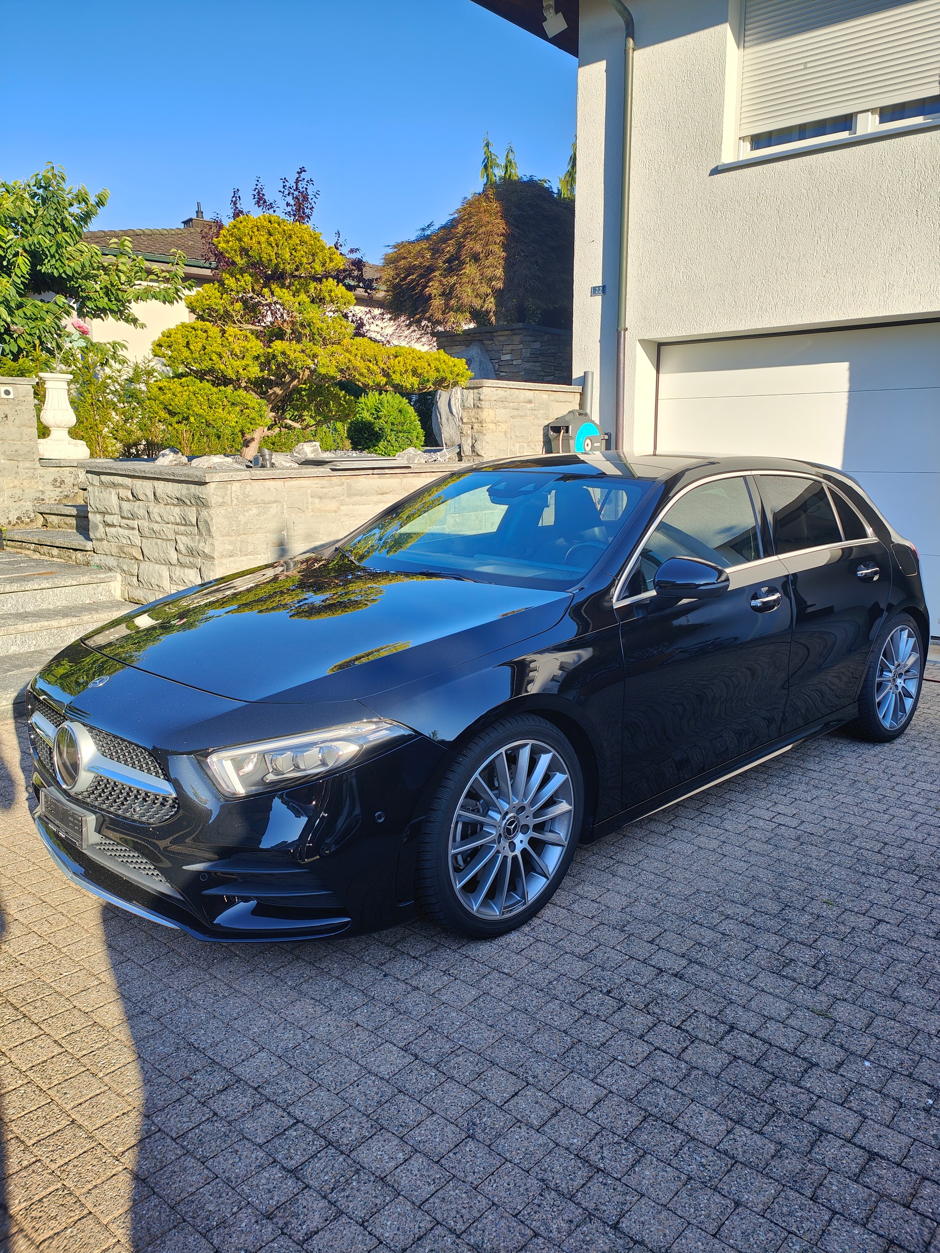 MERCEDES-BENZ A 250 AMG Line 4m-image-0