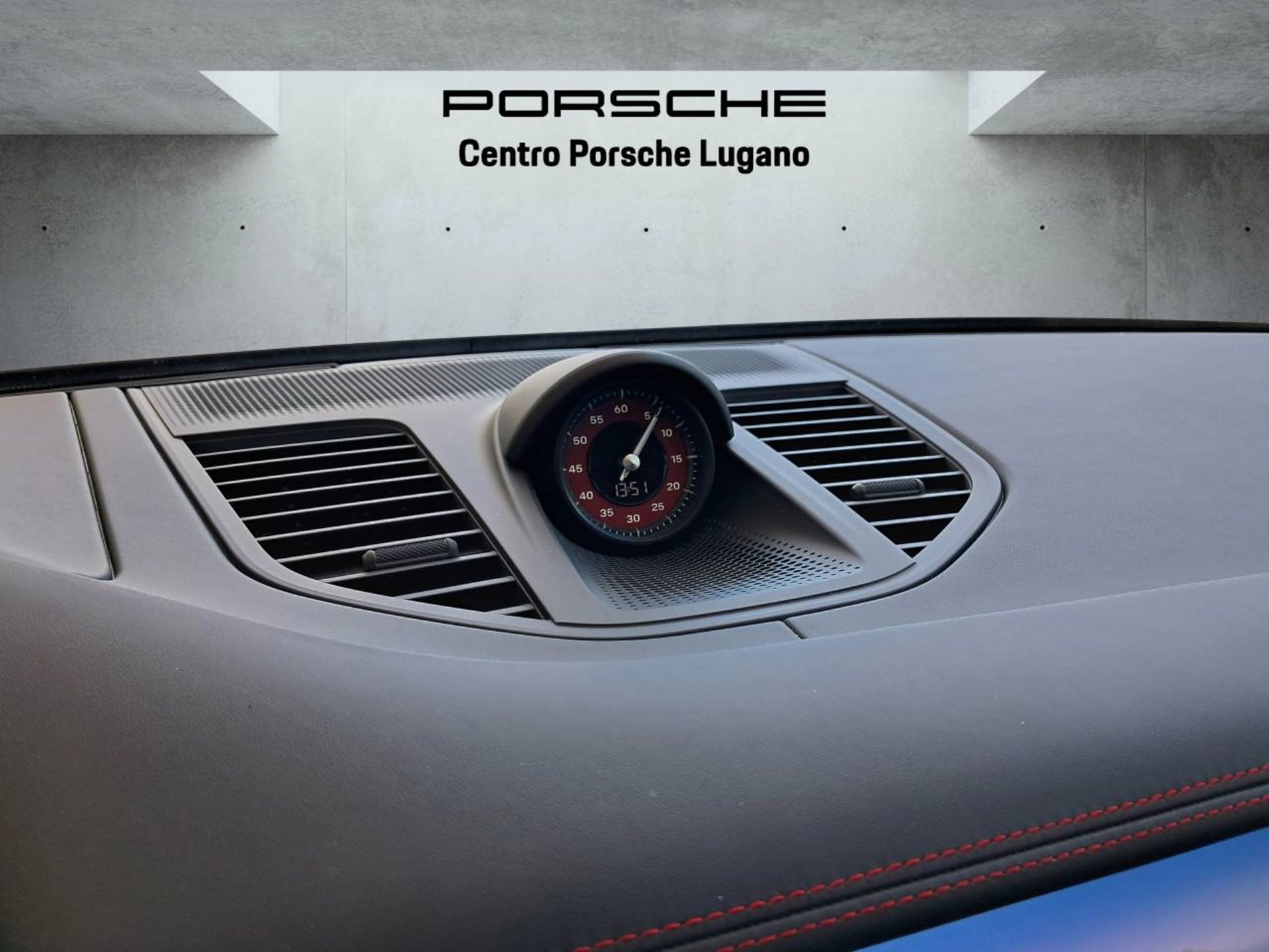 PORSCHE Panamera GTS-image-23