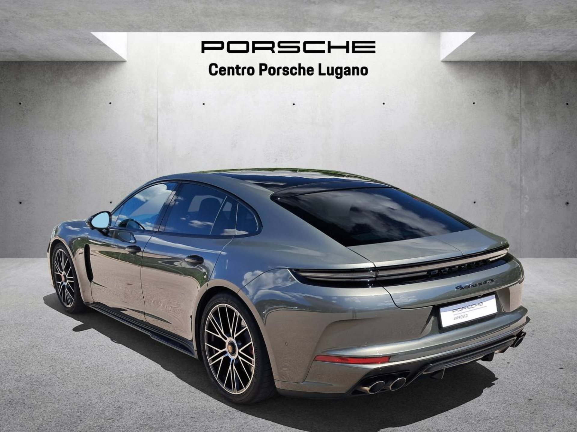 PORSCHE Panamera GTS-image-6