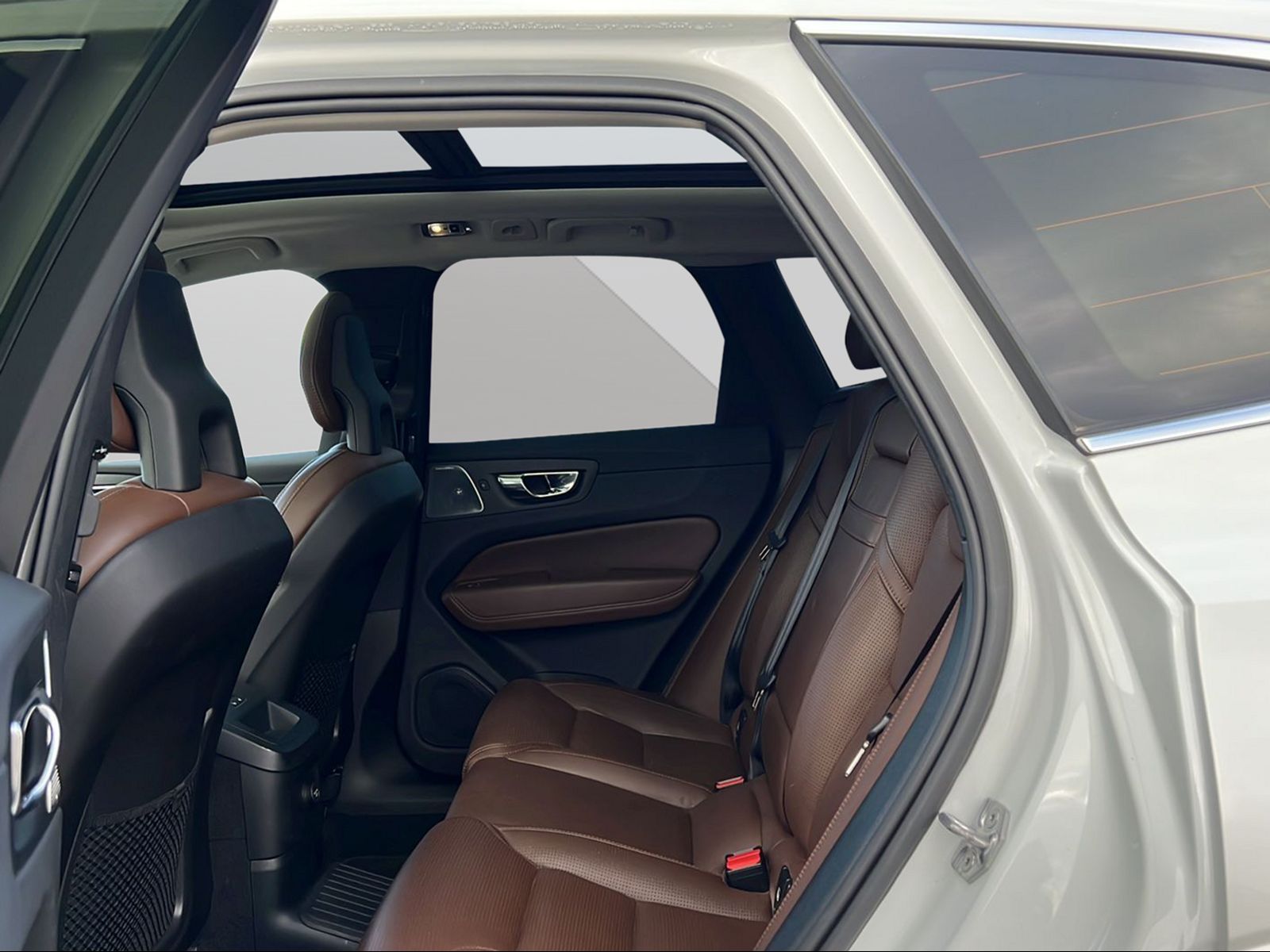 VOLVO XC60 2.0 T8 TE Inscription AWD-image-6