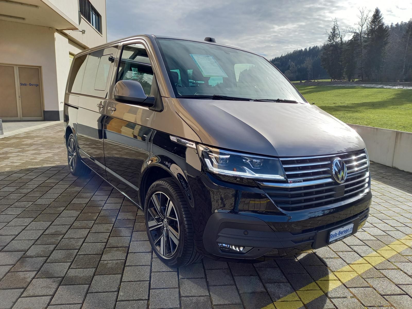 VW T6.1 Multivan 2.0 Bi-TDI Comfortline 4Motion DSG-image-3