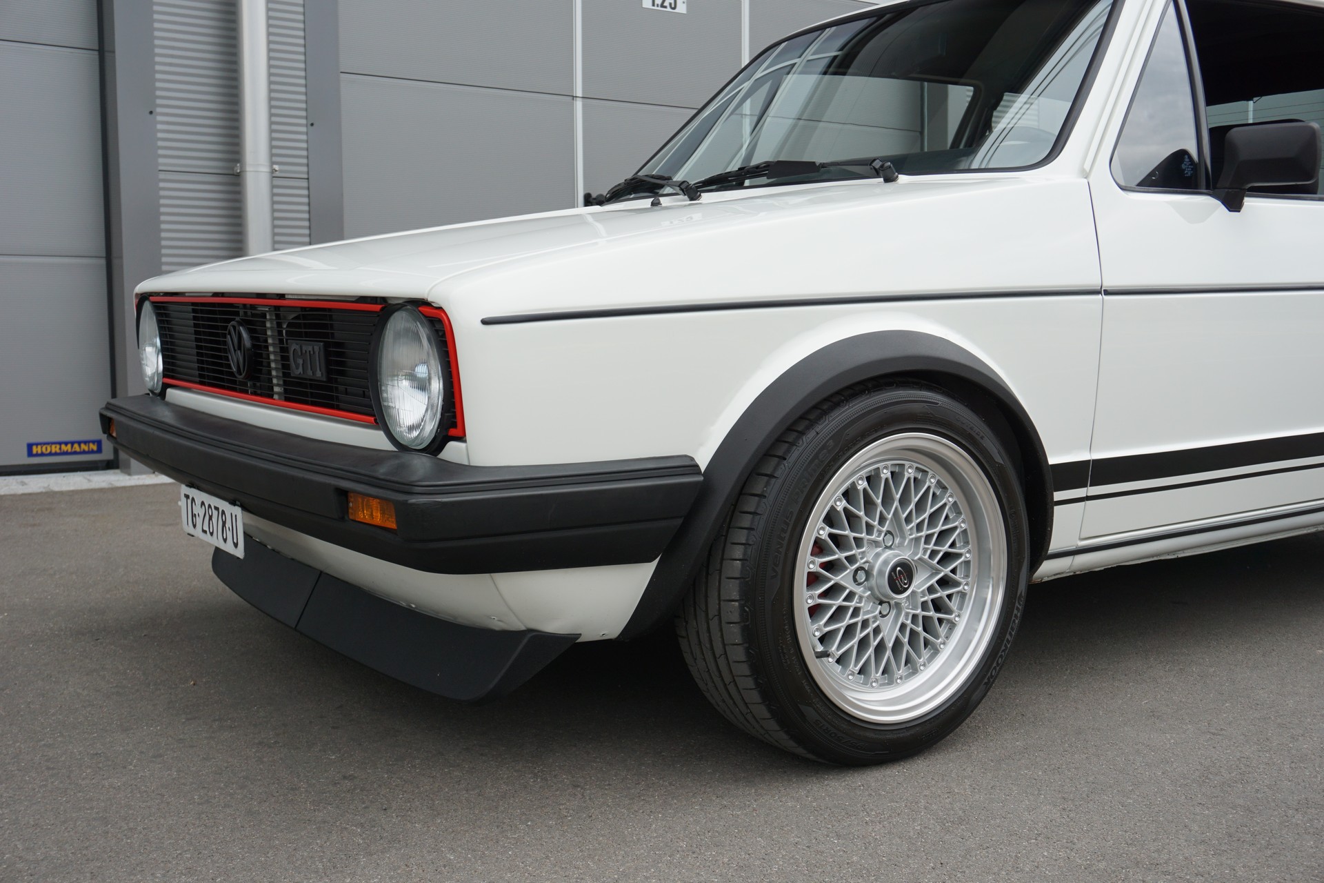 VW Golf 1800 GTI-image-11