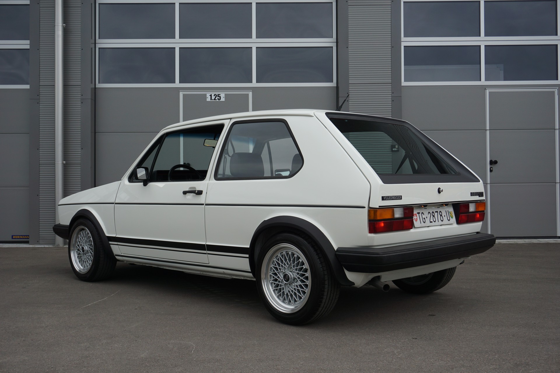 VW Golf 1800 GTI-image-3