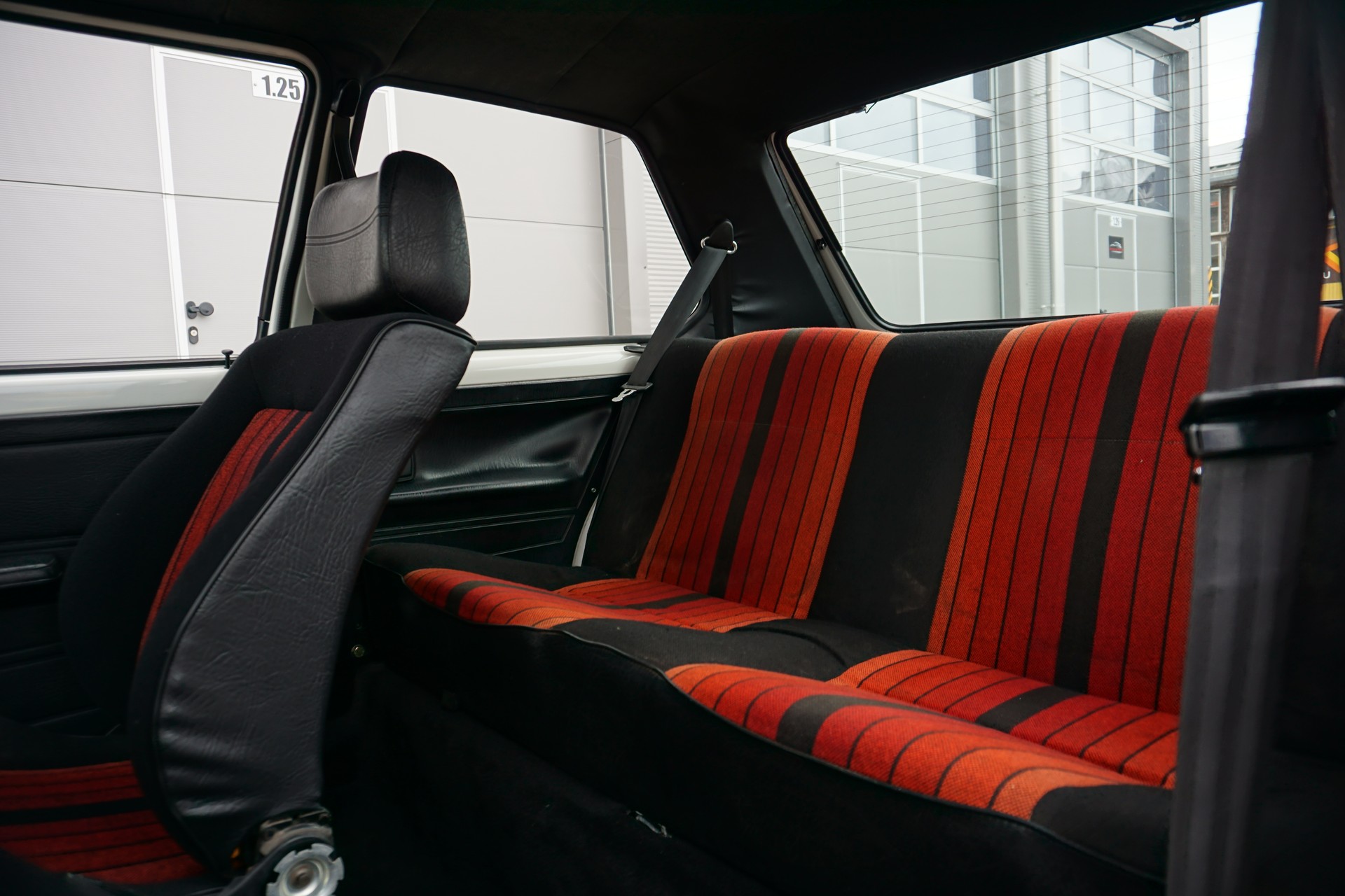 VW Golf 1800 GTI-image-8