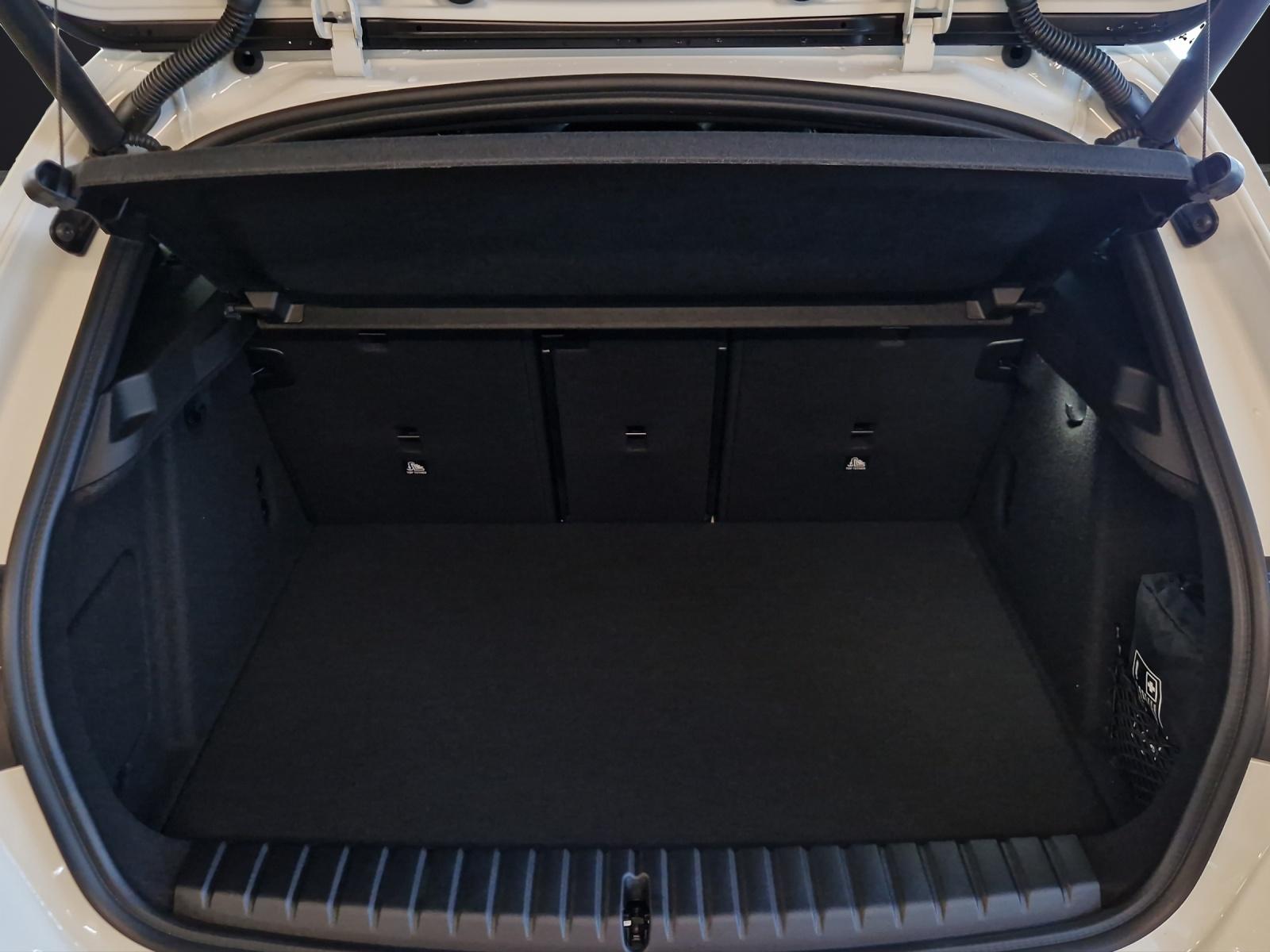 BMW M135i xDrive-image-12