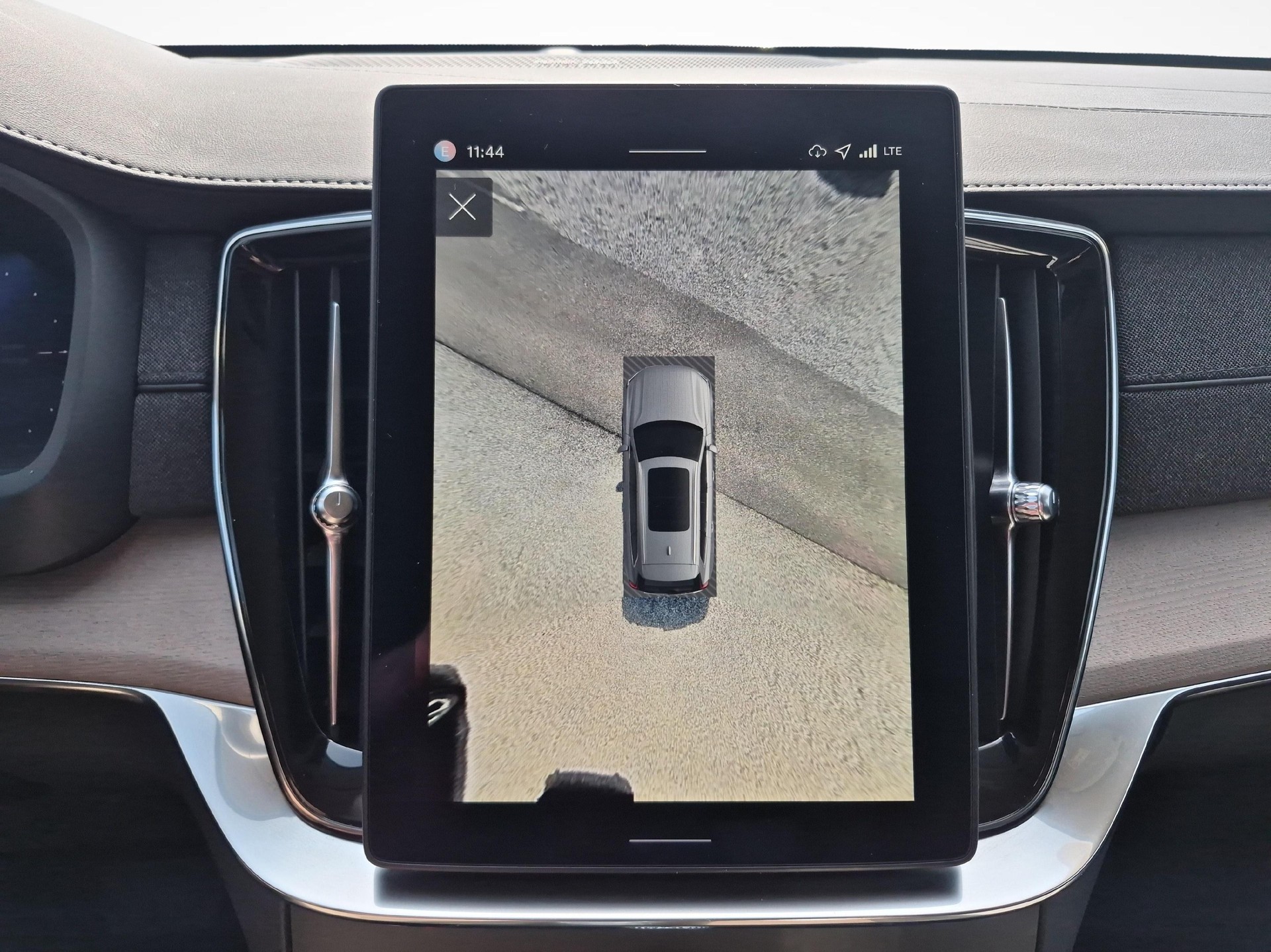 VOLVO XC90 2.0 T8 TE Plus Dark eAWD-image-14