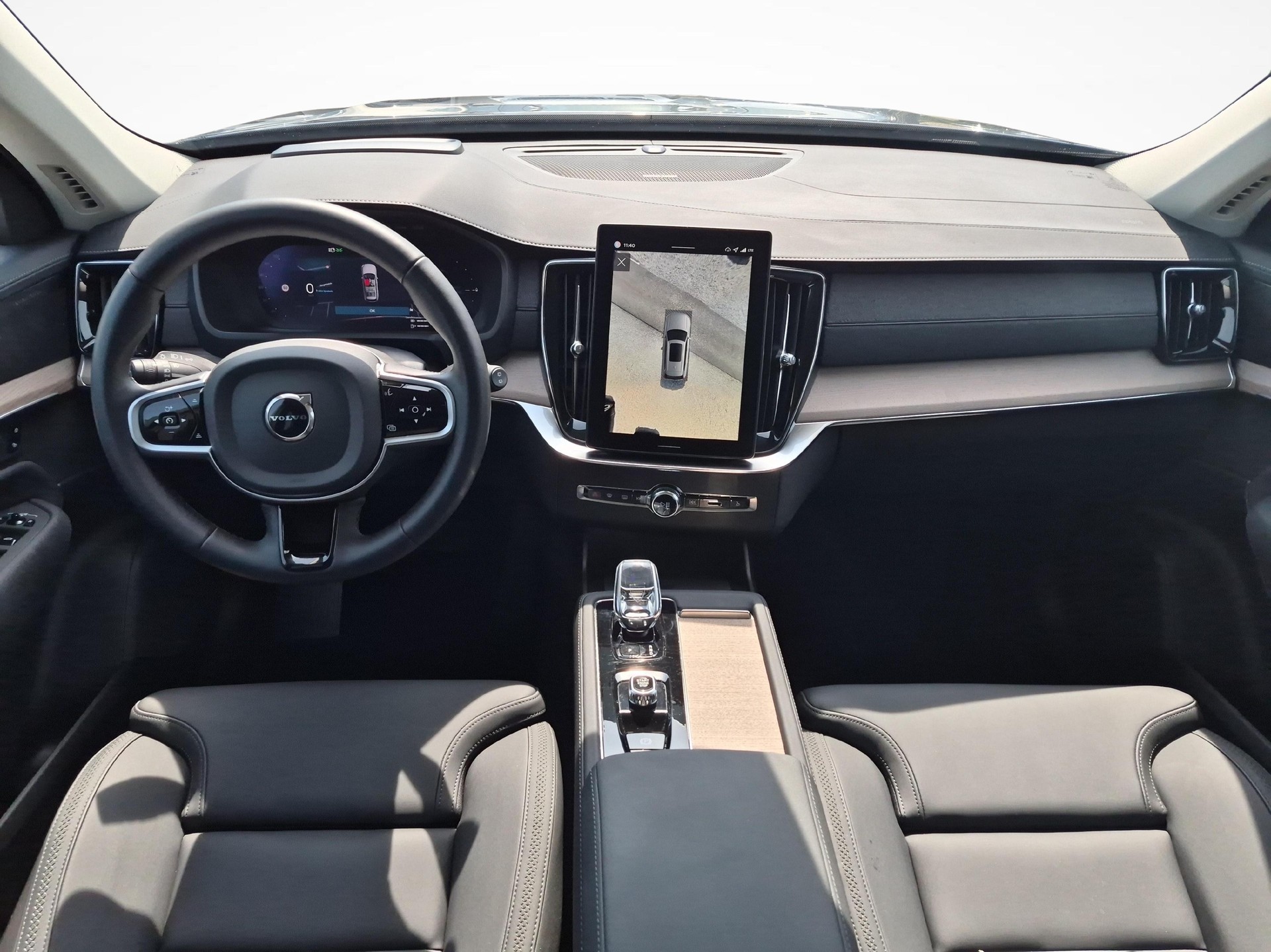 VOLVO XC90 2.0 T8 TE Plus Dark eAWD-image-9