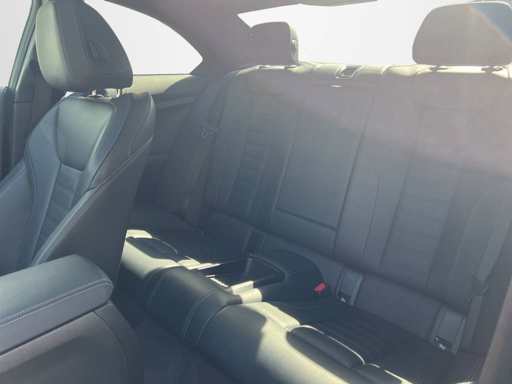 BMW 230i SAG Coupé-image-11
