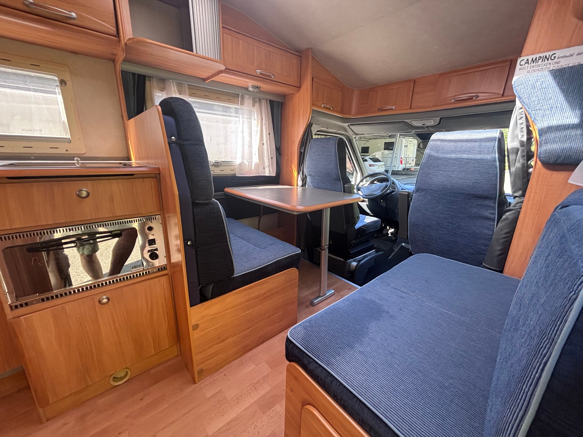 ADRIA Mercedes-Benz StarGo 670SP-image-4