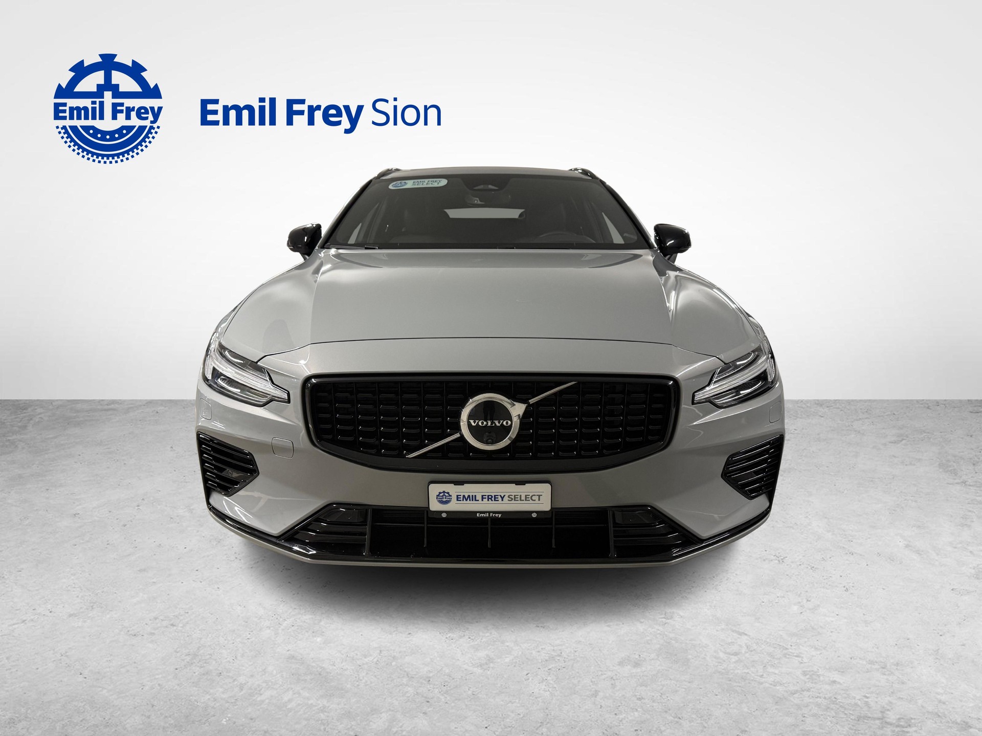VOLVO V60 2.0 T6 TE Ultimate Dark eAWD-image-8